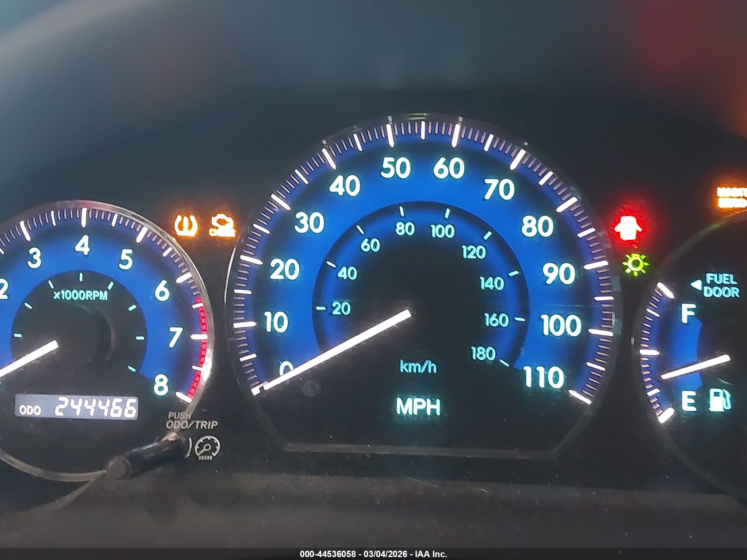 TOYOTA SIENNA image 7