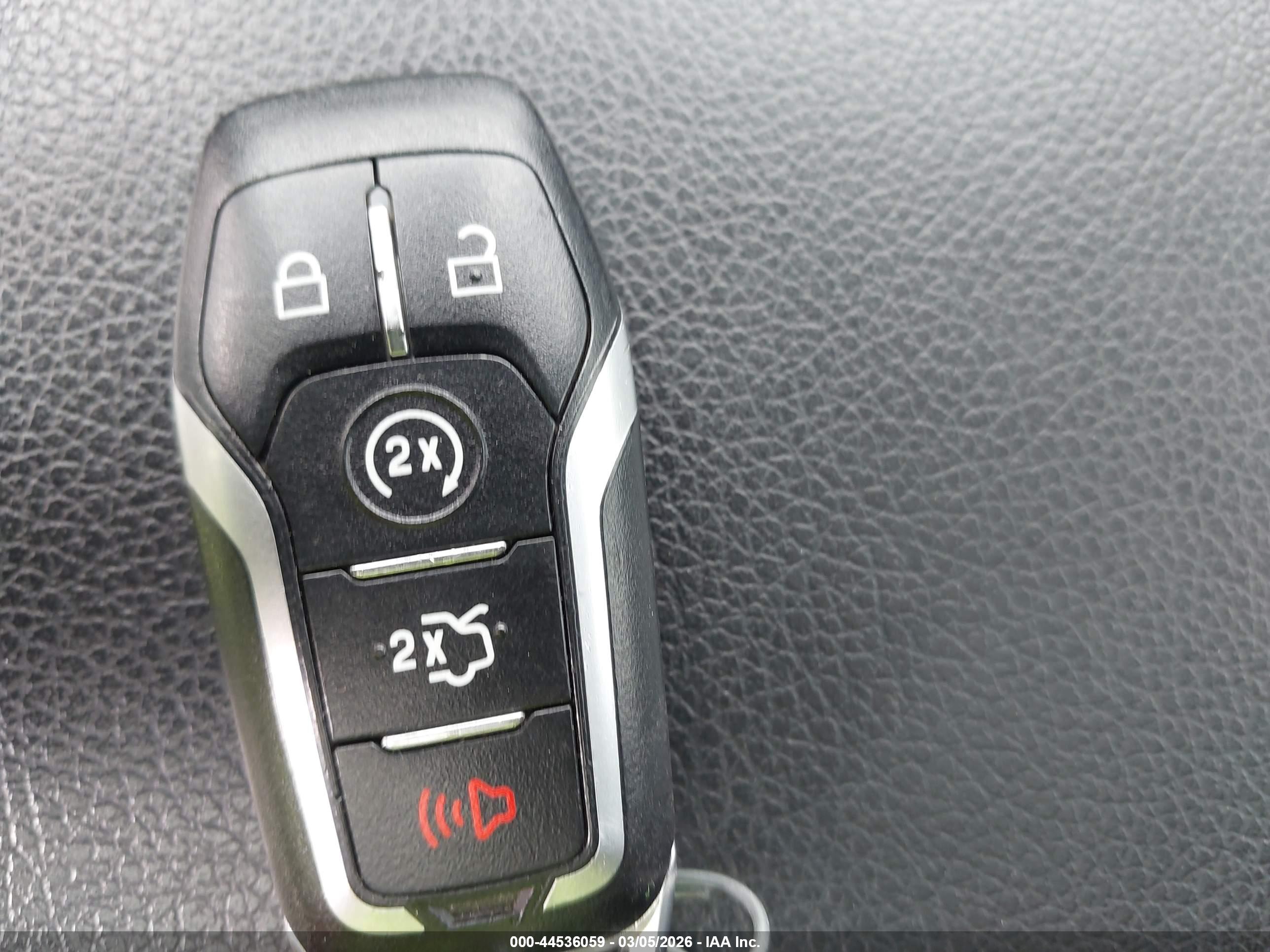 FORD EXPEDITION image 11
