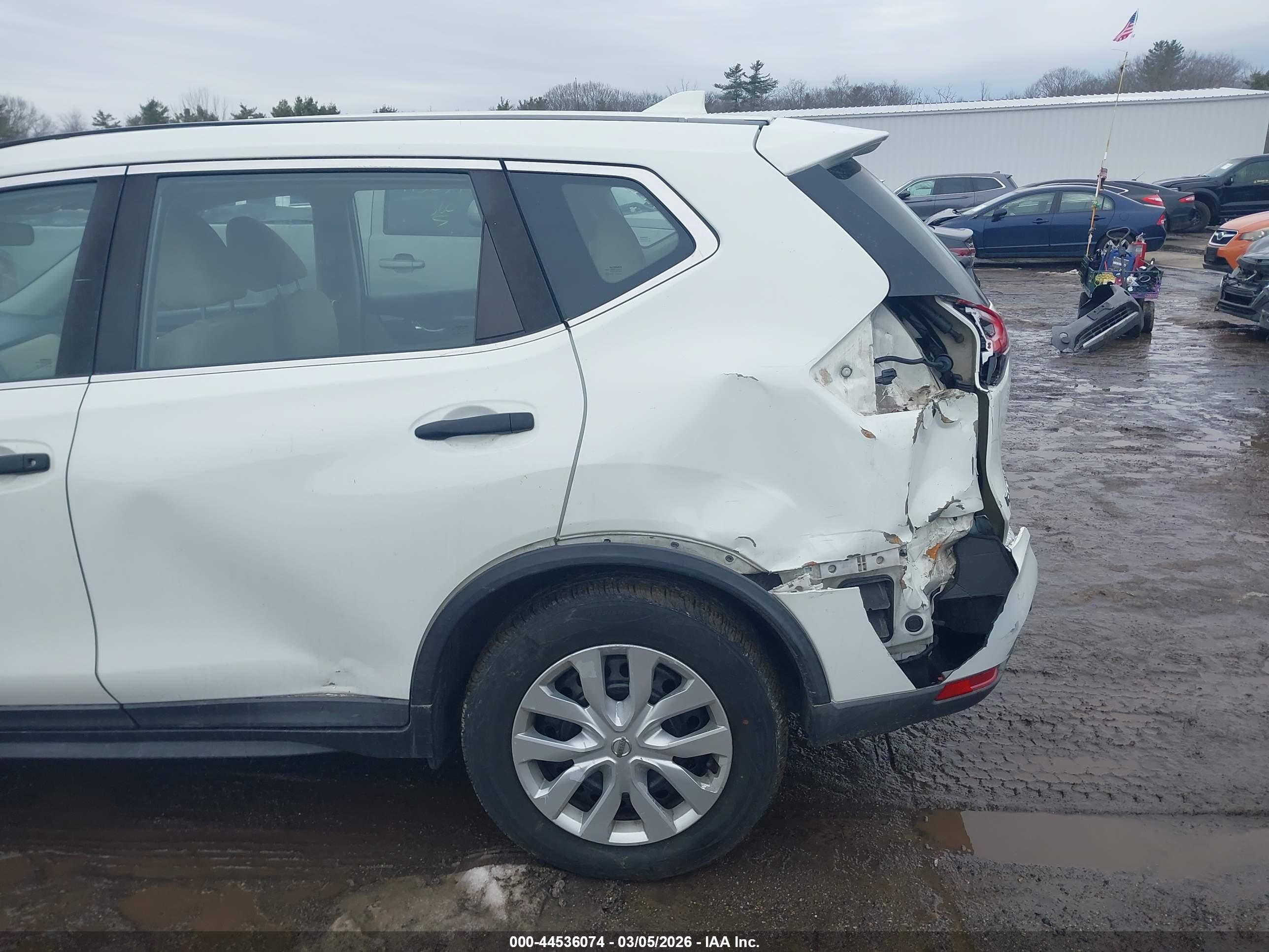 NISSAN ROGUE image 6