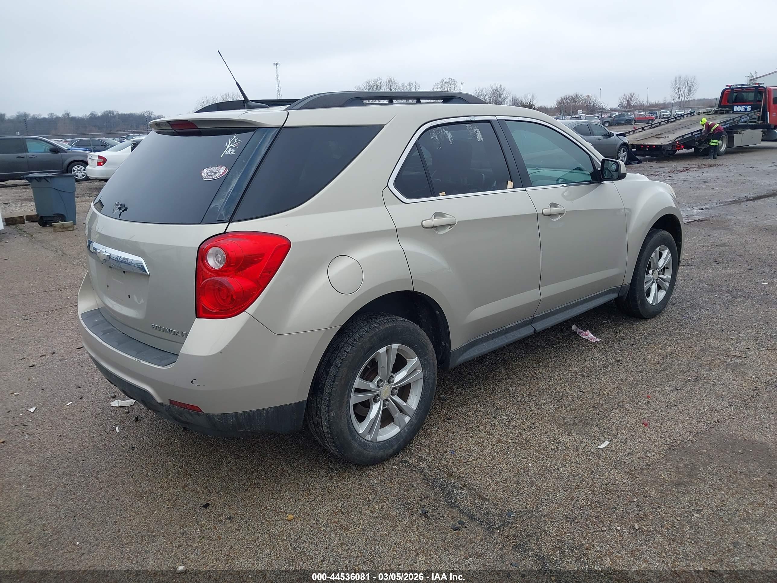 CHEVROLET EQUINOX image 4