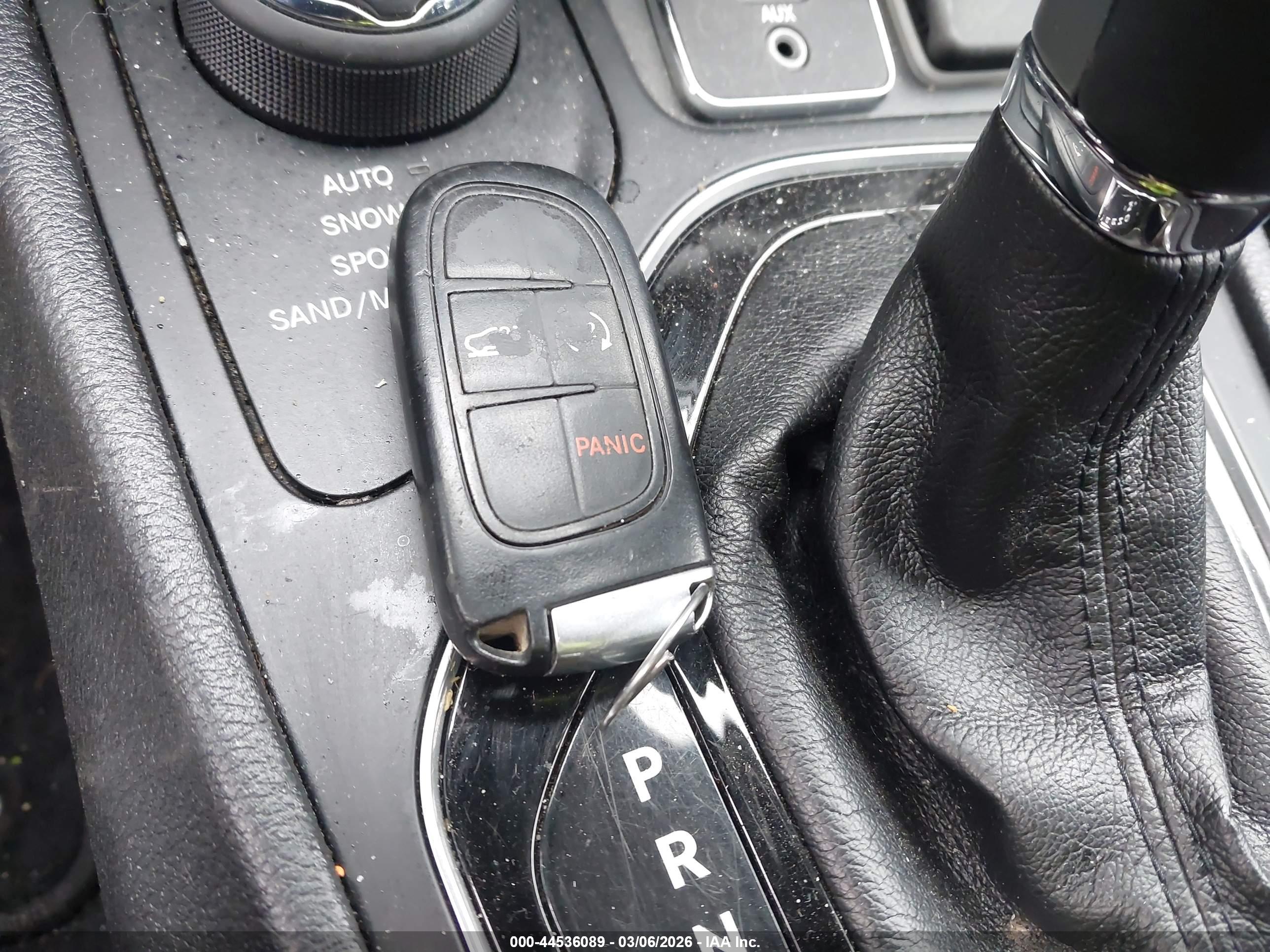 JEEP CHEROKEE image 11