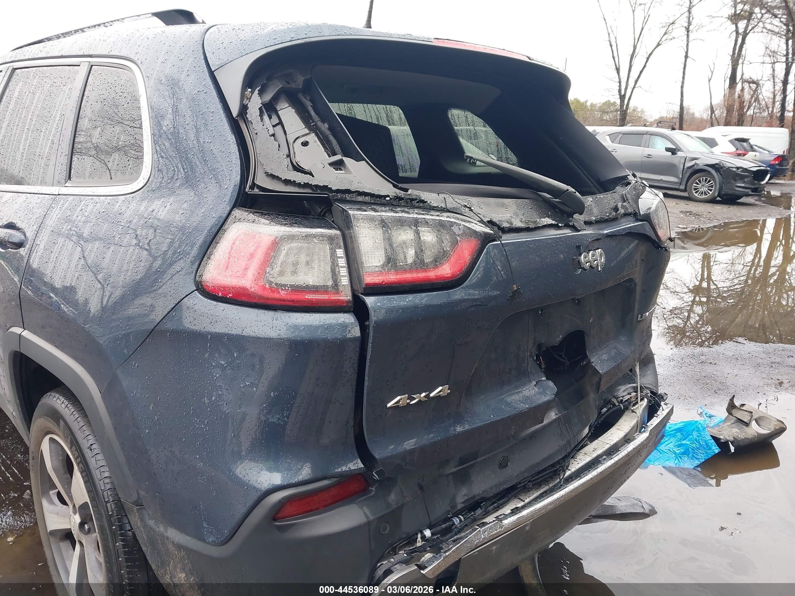 JEEP CHEROKEE image 6
