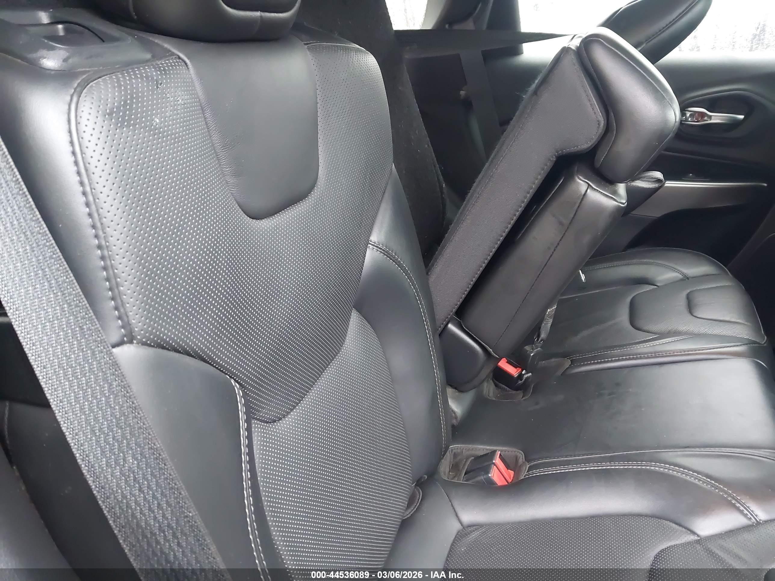 JEEP CHEROKEE image 8