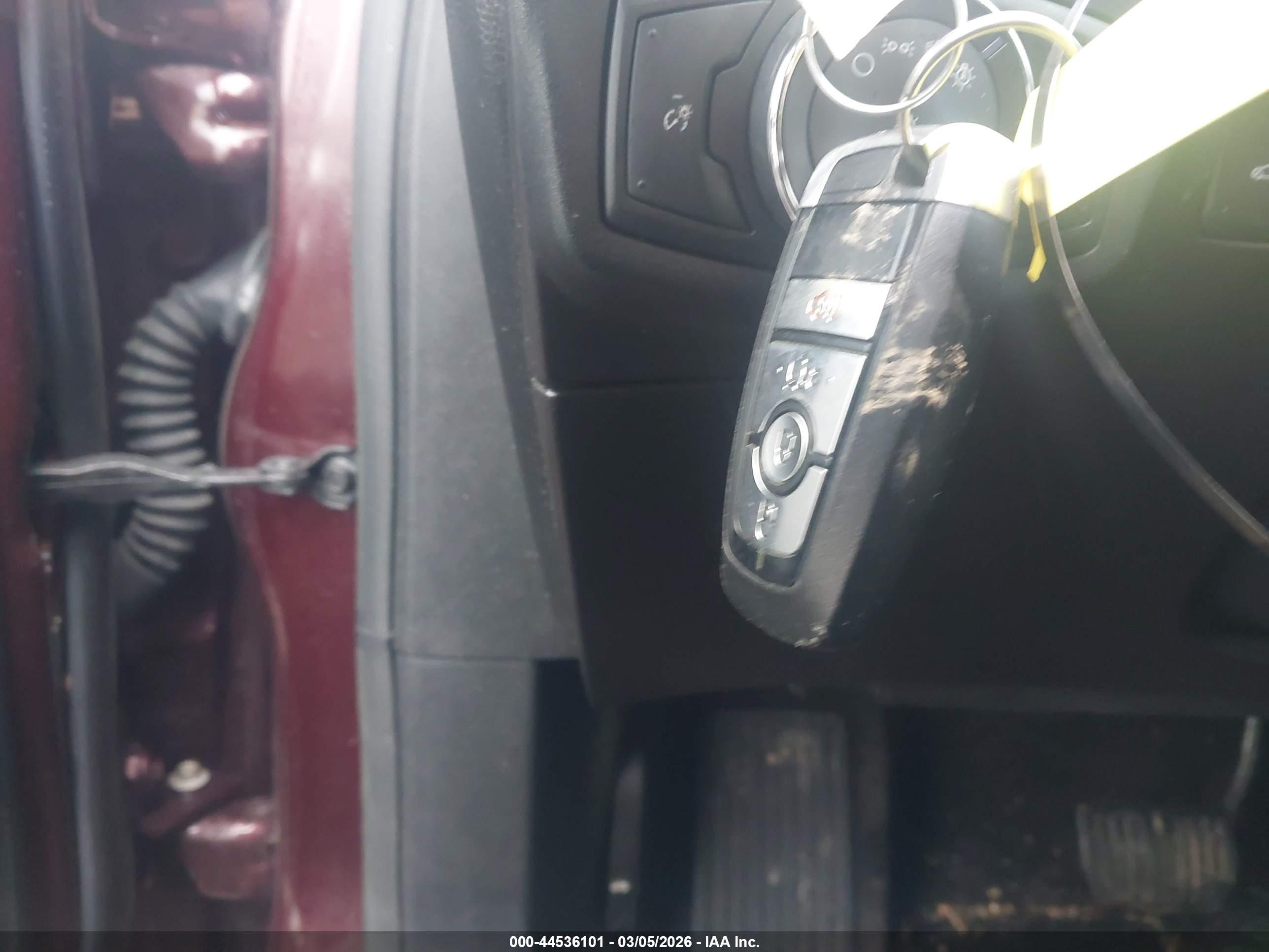 FORD FUSION image 11