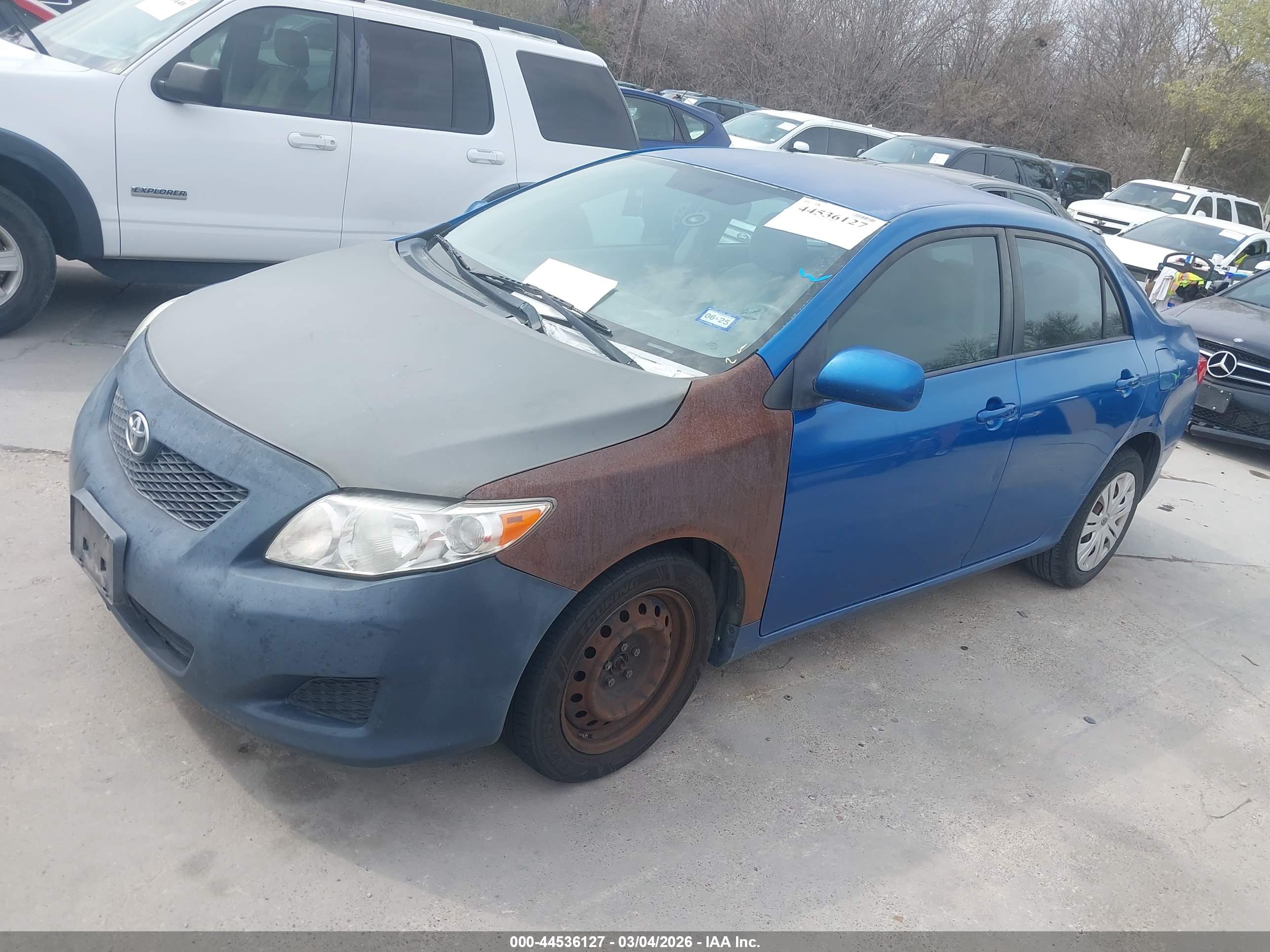 TOYOTA COROLLA image 2