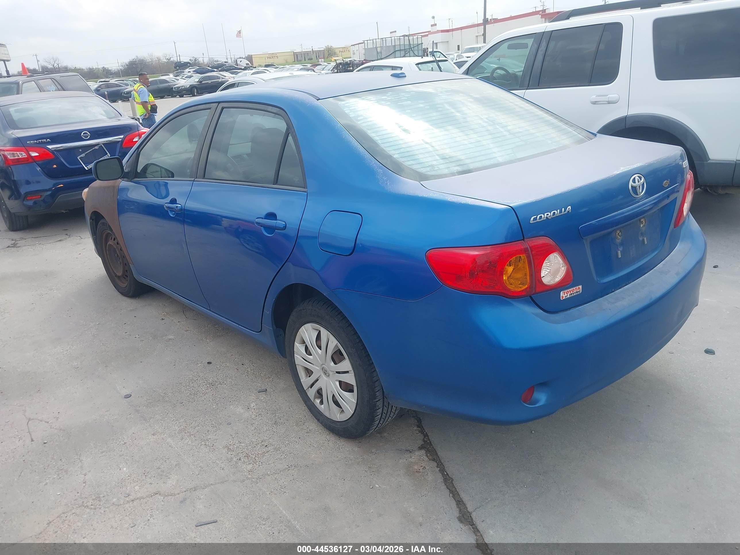 TOYOTA COROLLA image 3