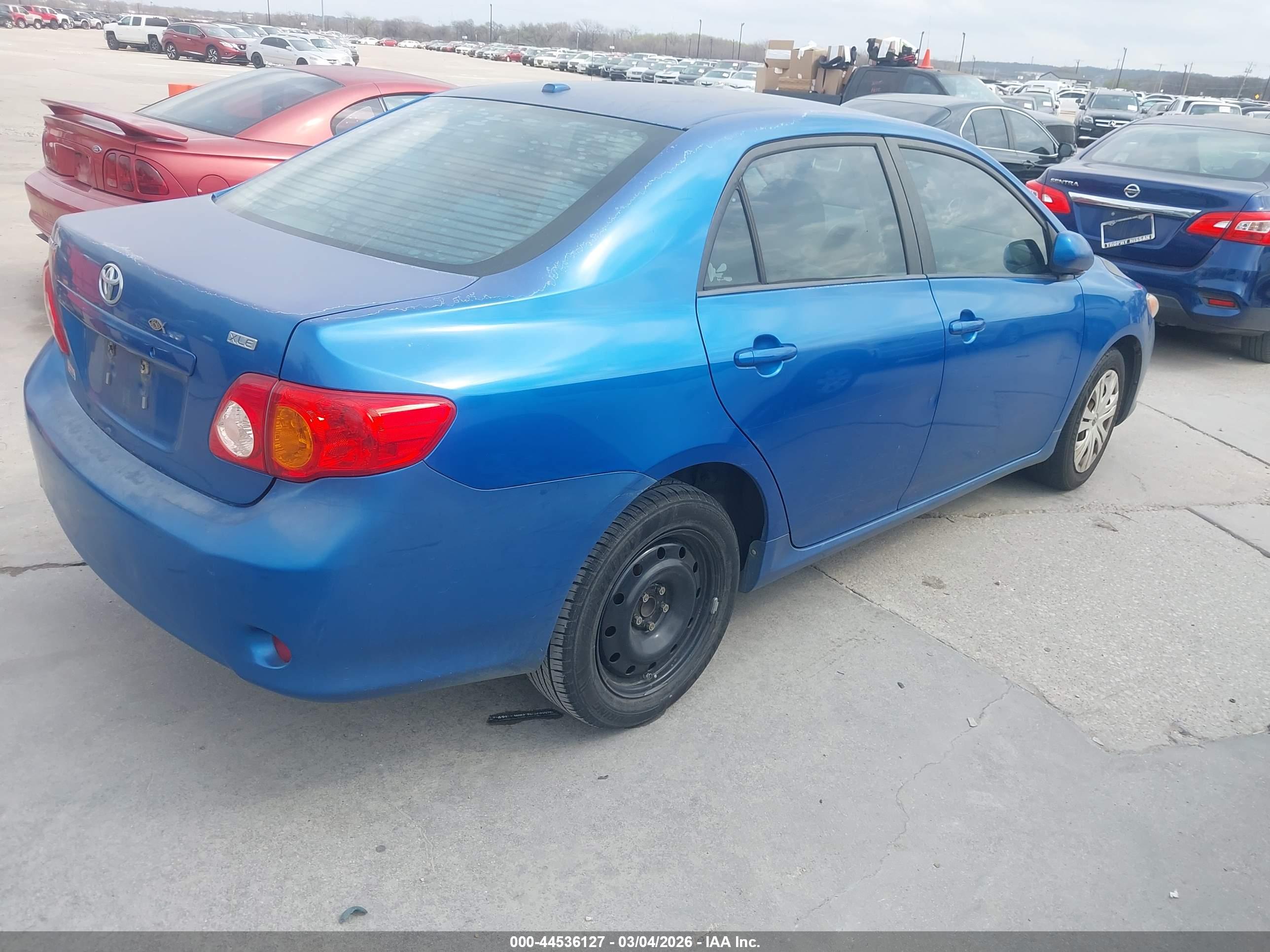 TOYOTA COROLLA image 4
