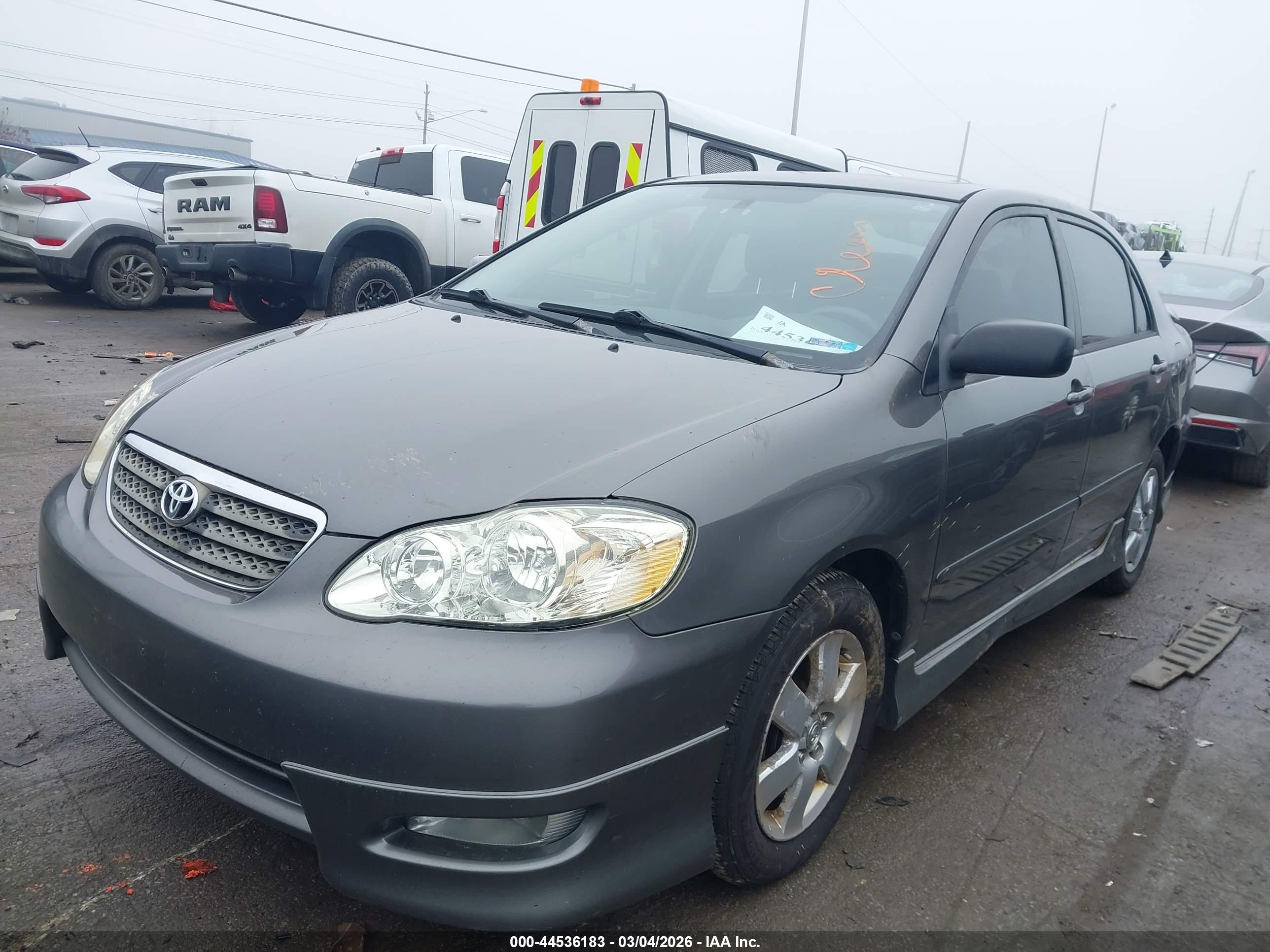 TOYOTA COROLLA image 2