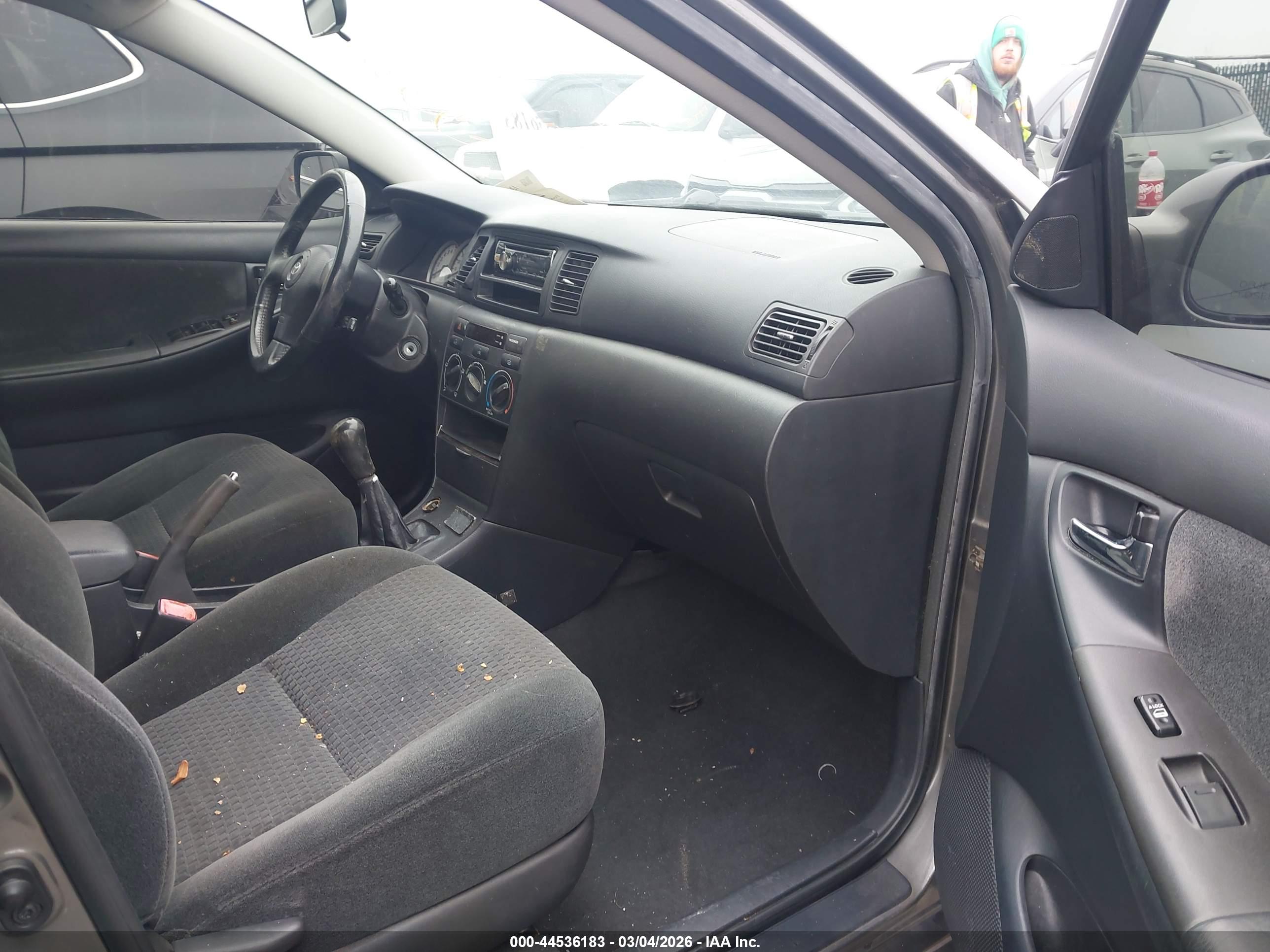 TOYOTA COROLLA image 5