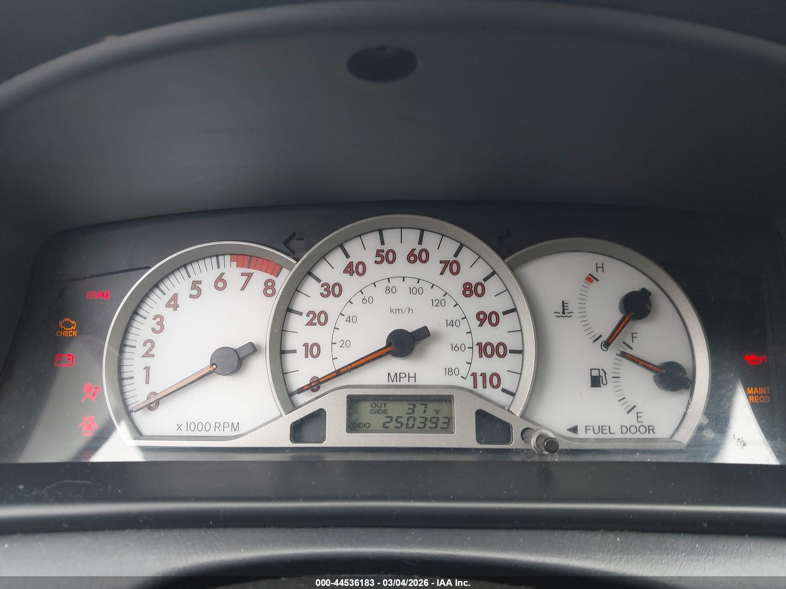TOYOTA COROLLA image 7
