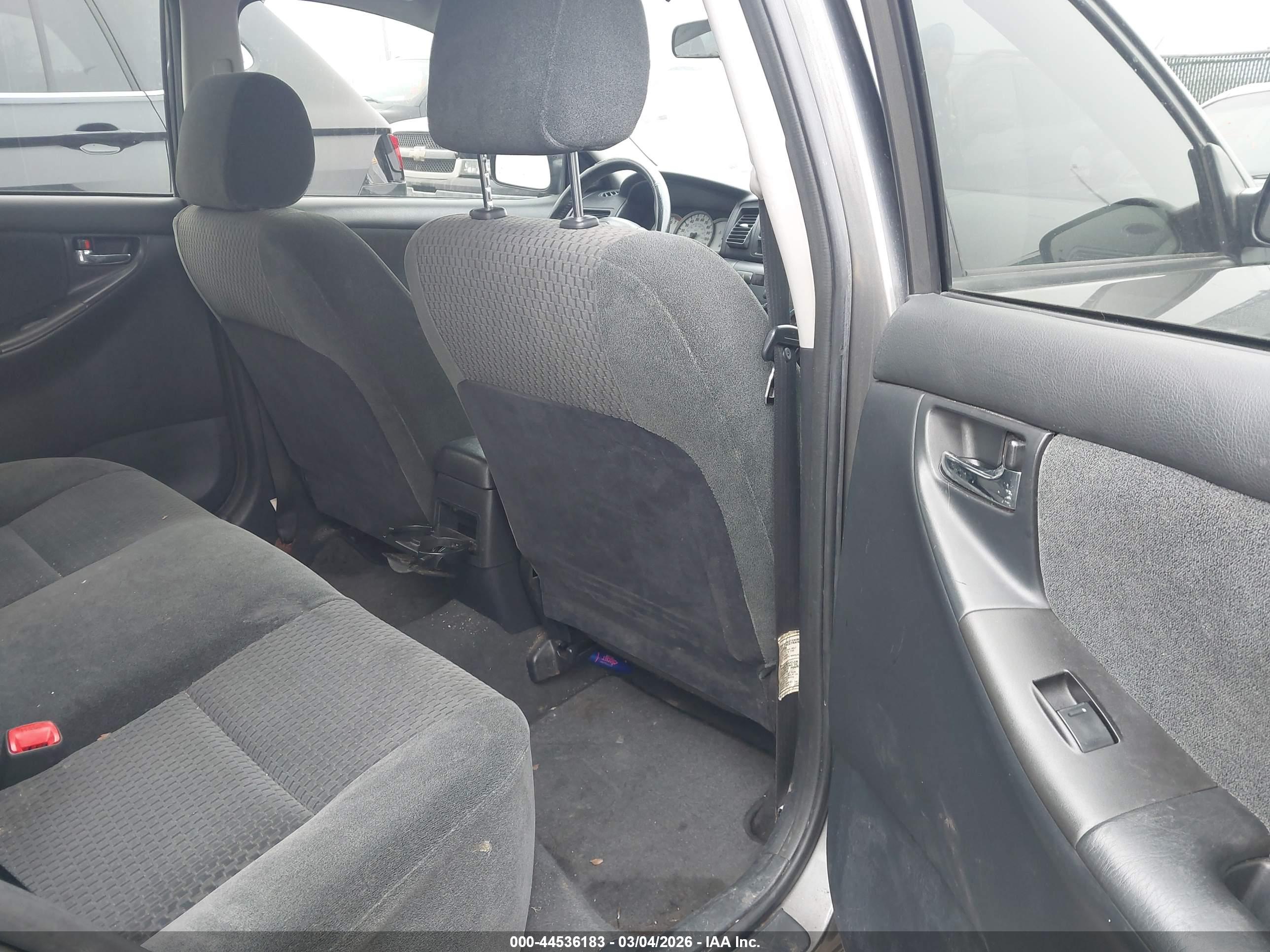 TOYOTA COROLLA image 8