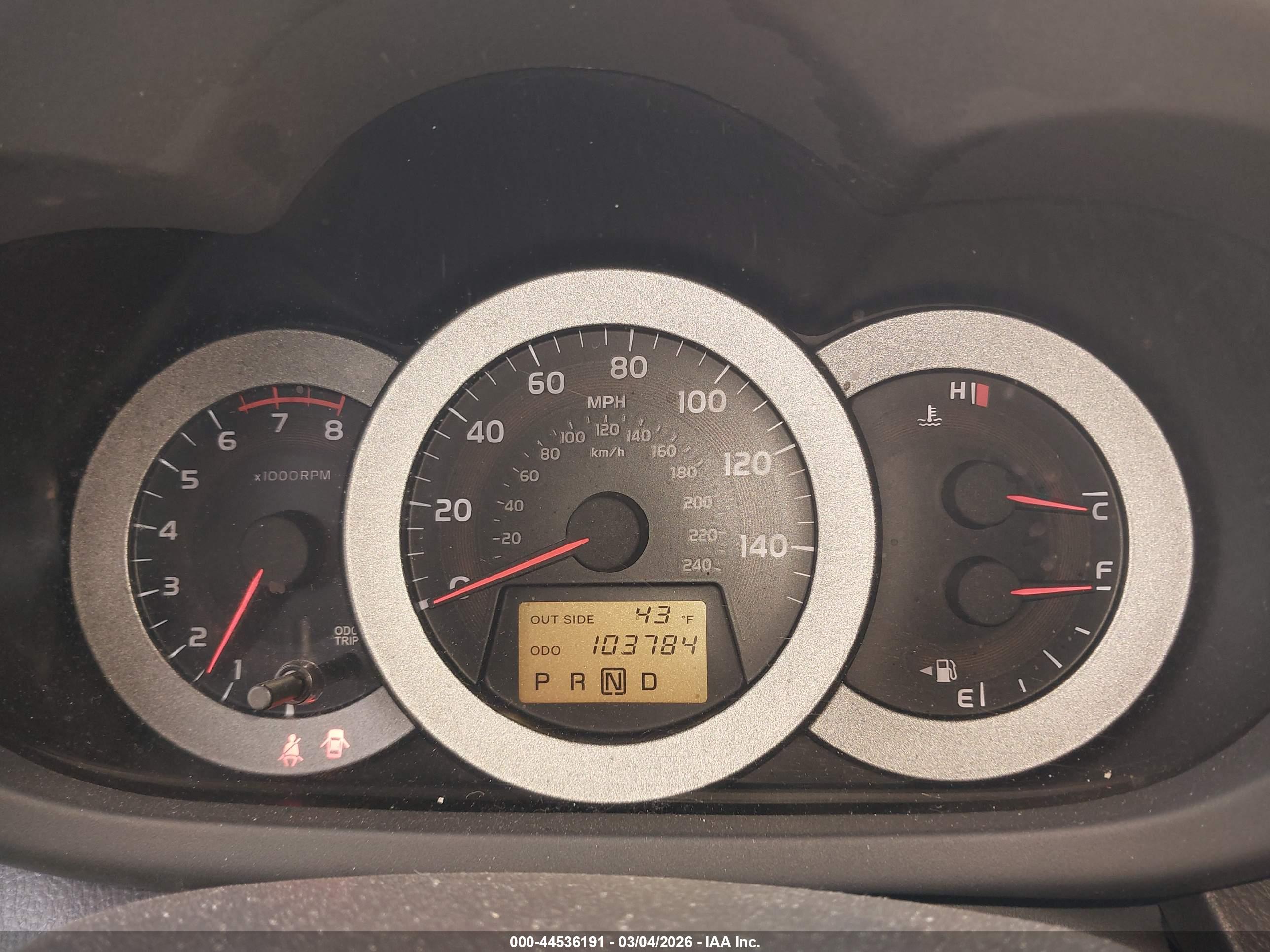 TOYOTA RAV4 image 7
