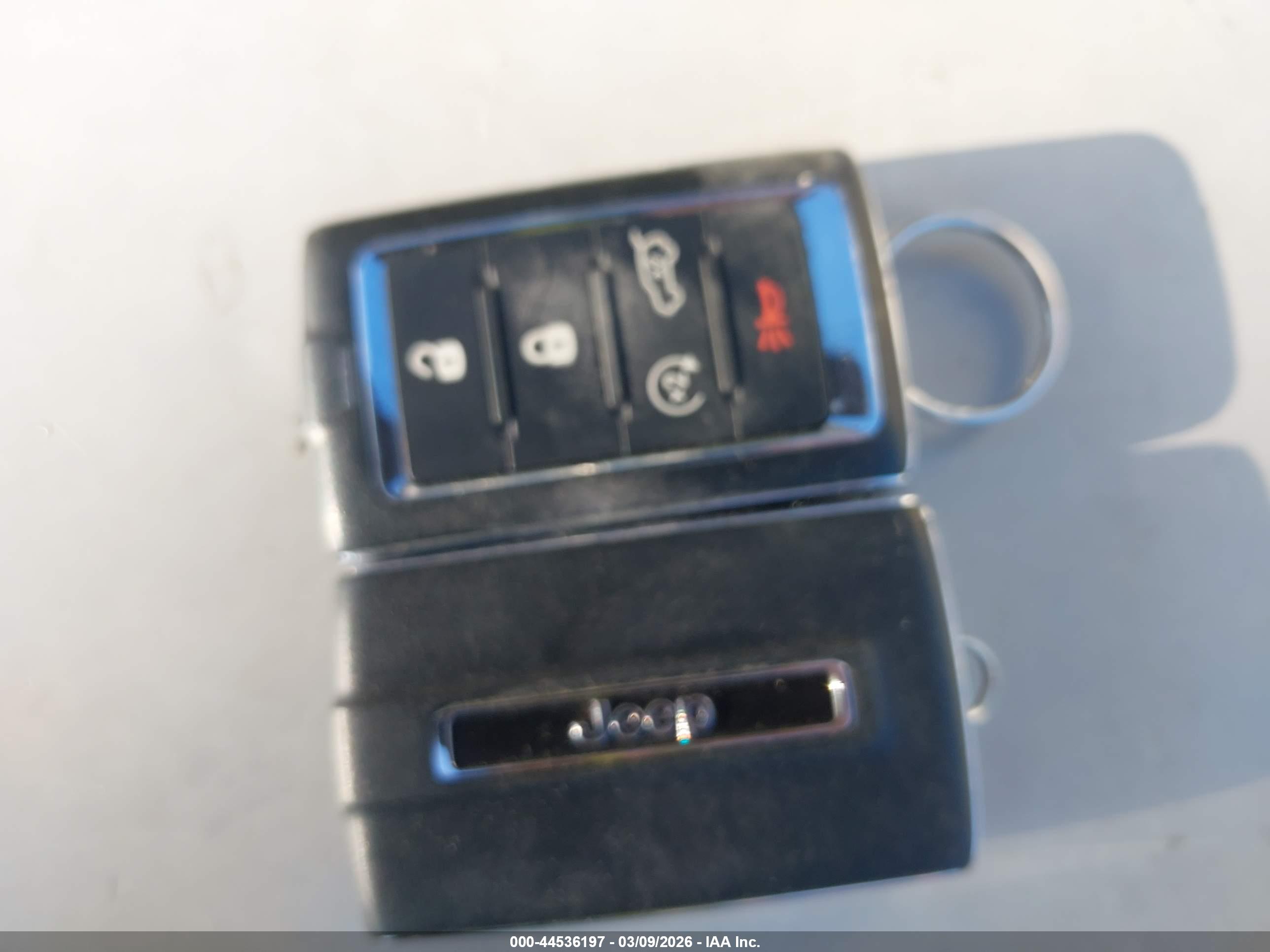 JEEP GRAND image 11