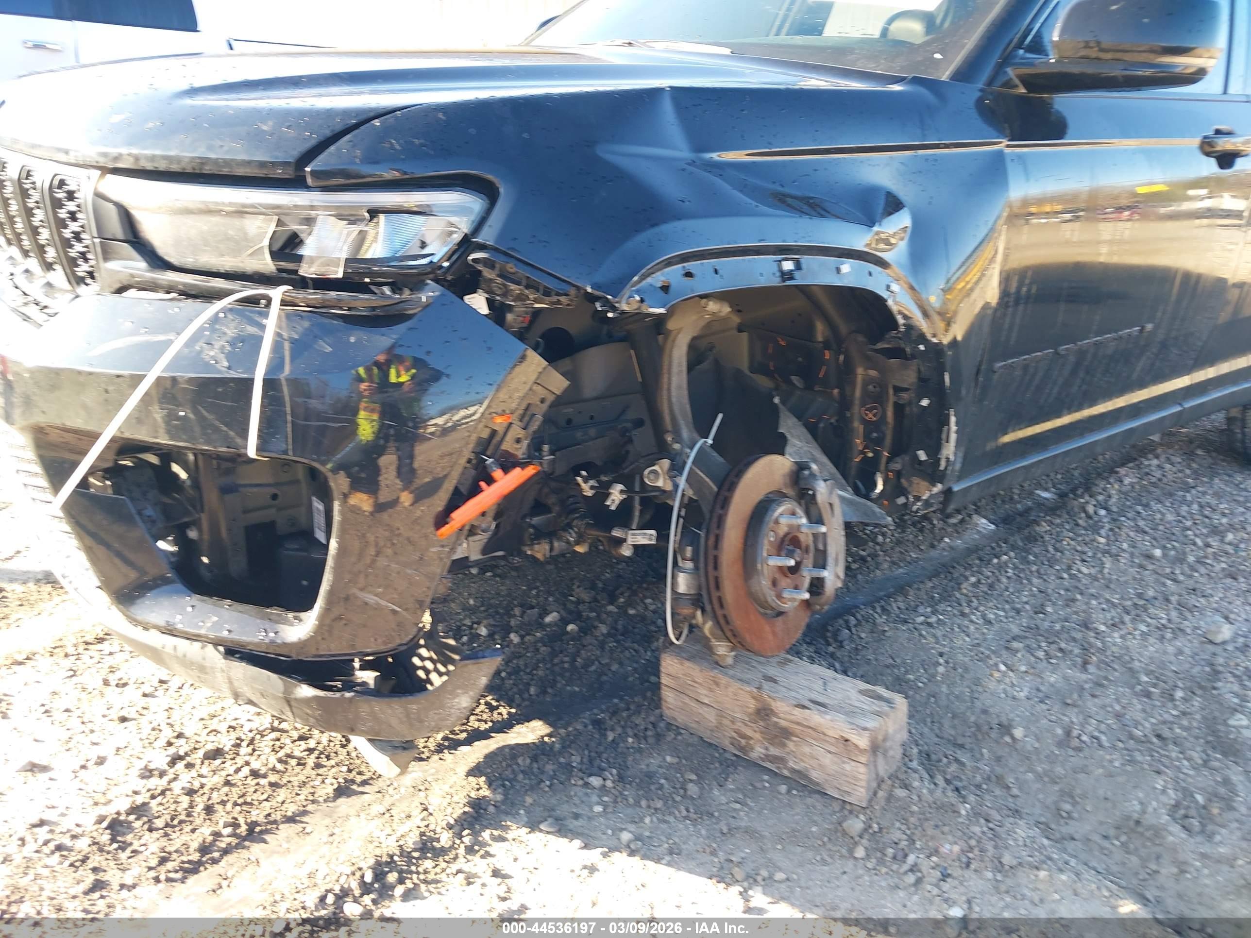 JEEP GRAND image 6