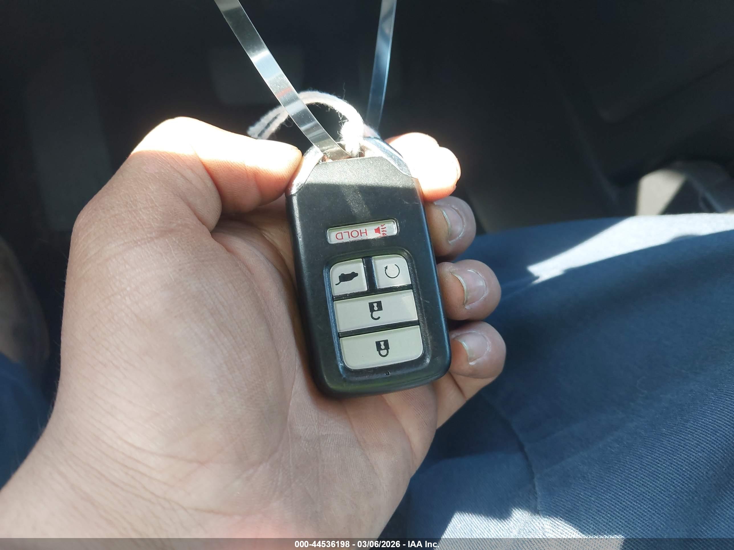HONDA CR-V image 11