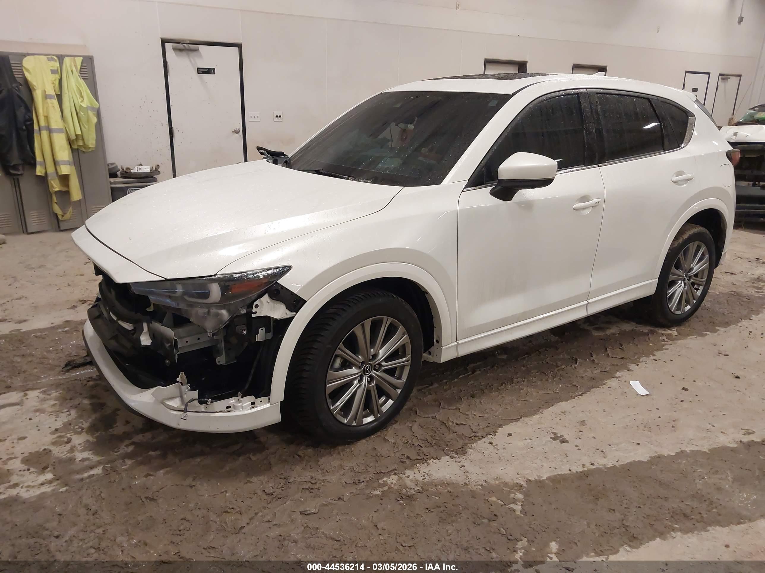 MAZDA CX-5 image 2