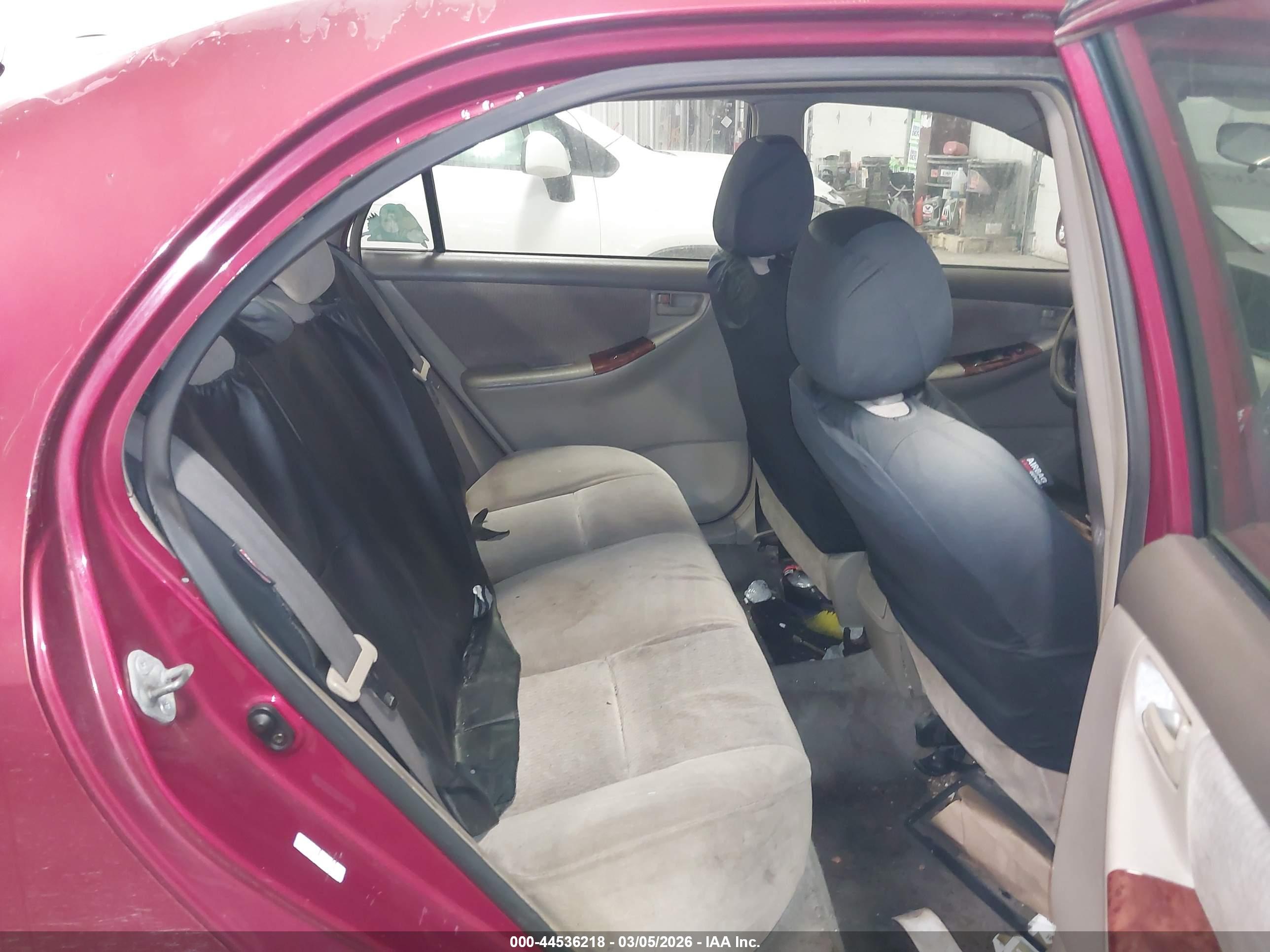 TOYOTA COROLLA image 8