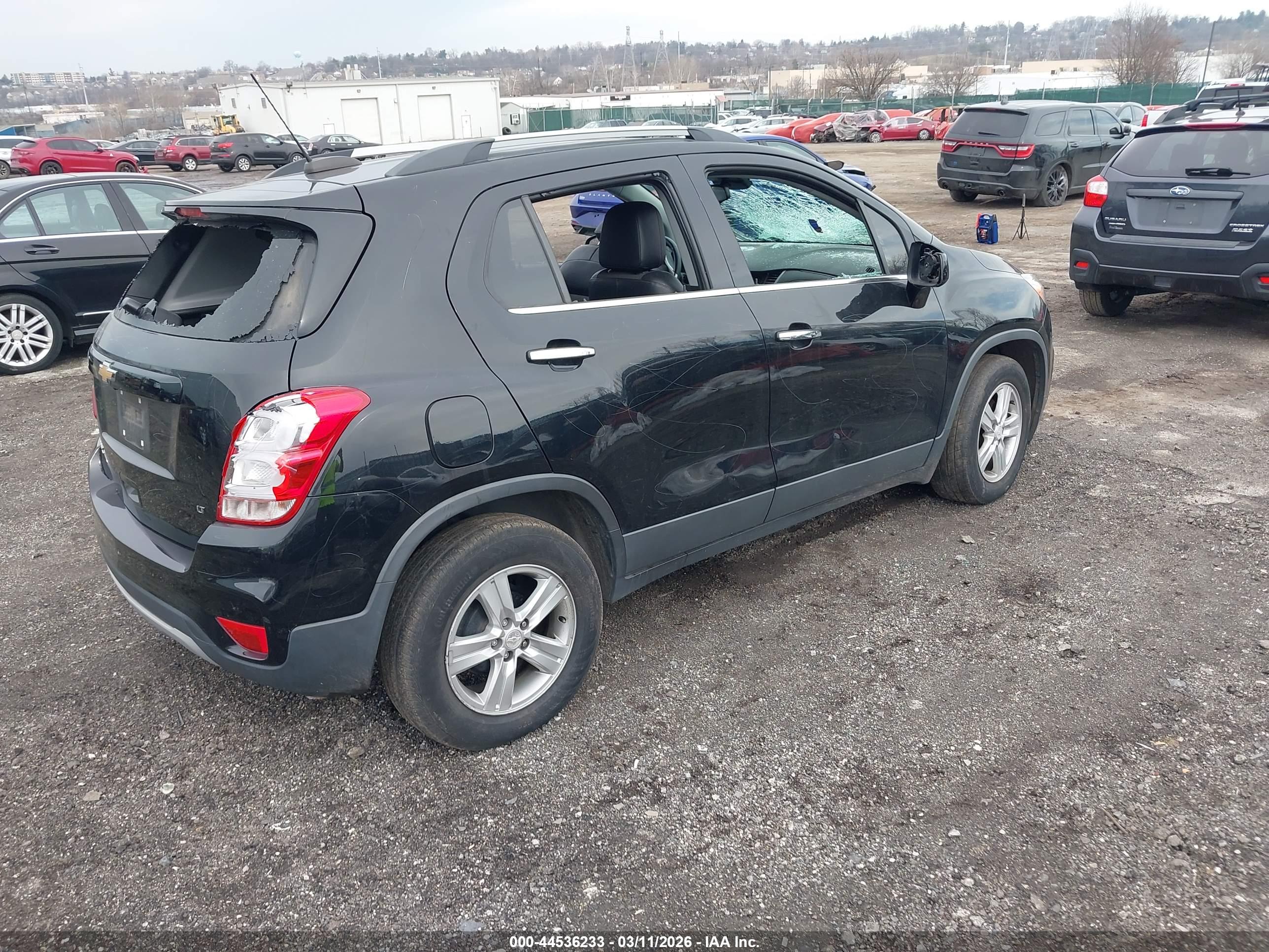 CHEVROLET TRAX image 4