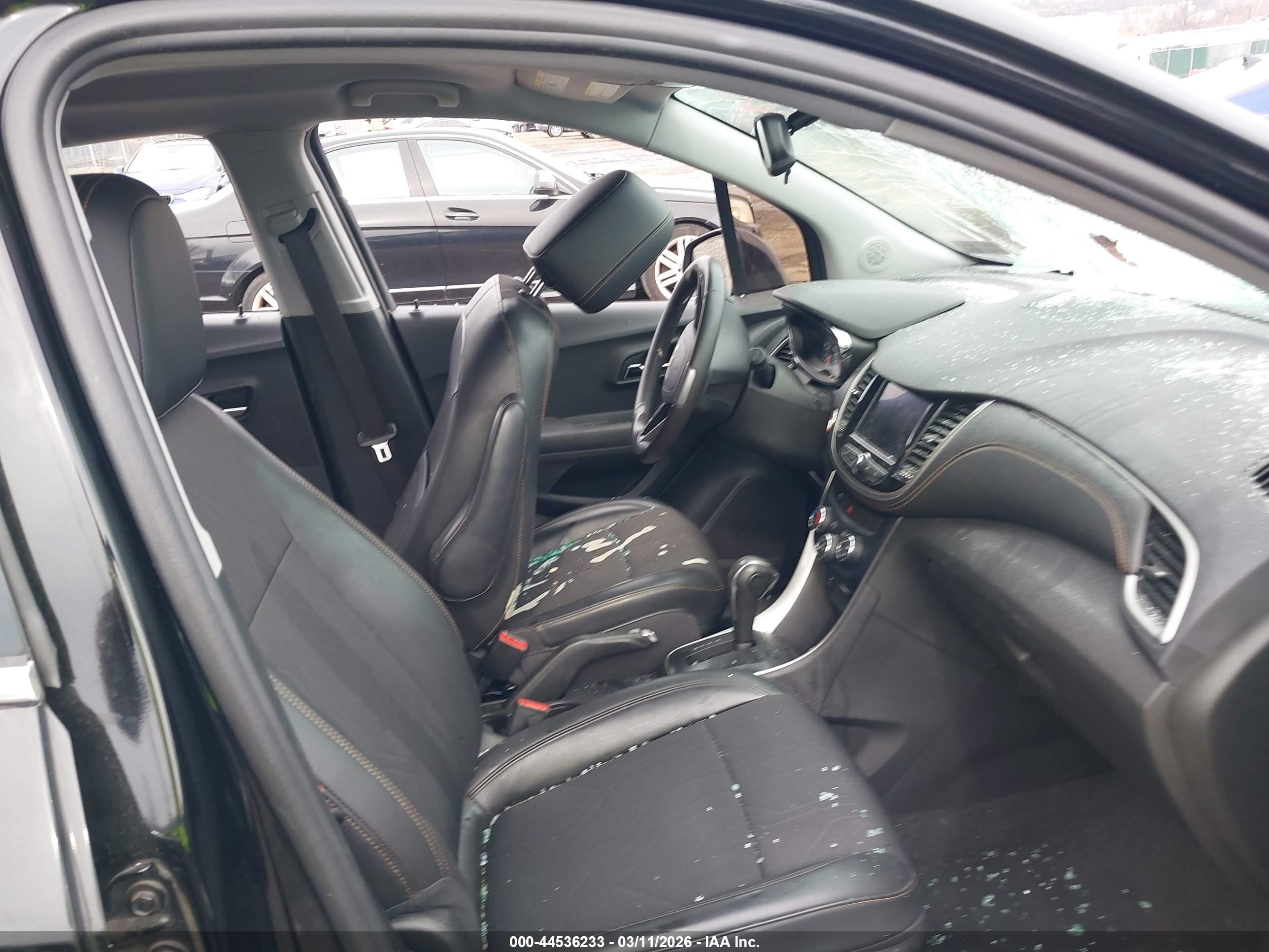 CHEVROLET TRAX image 5