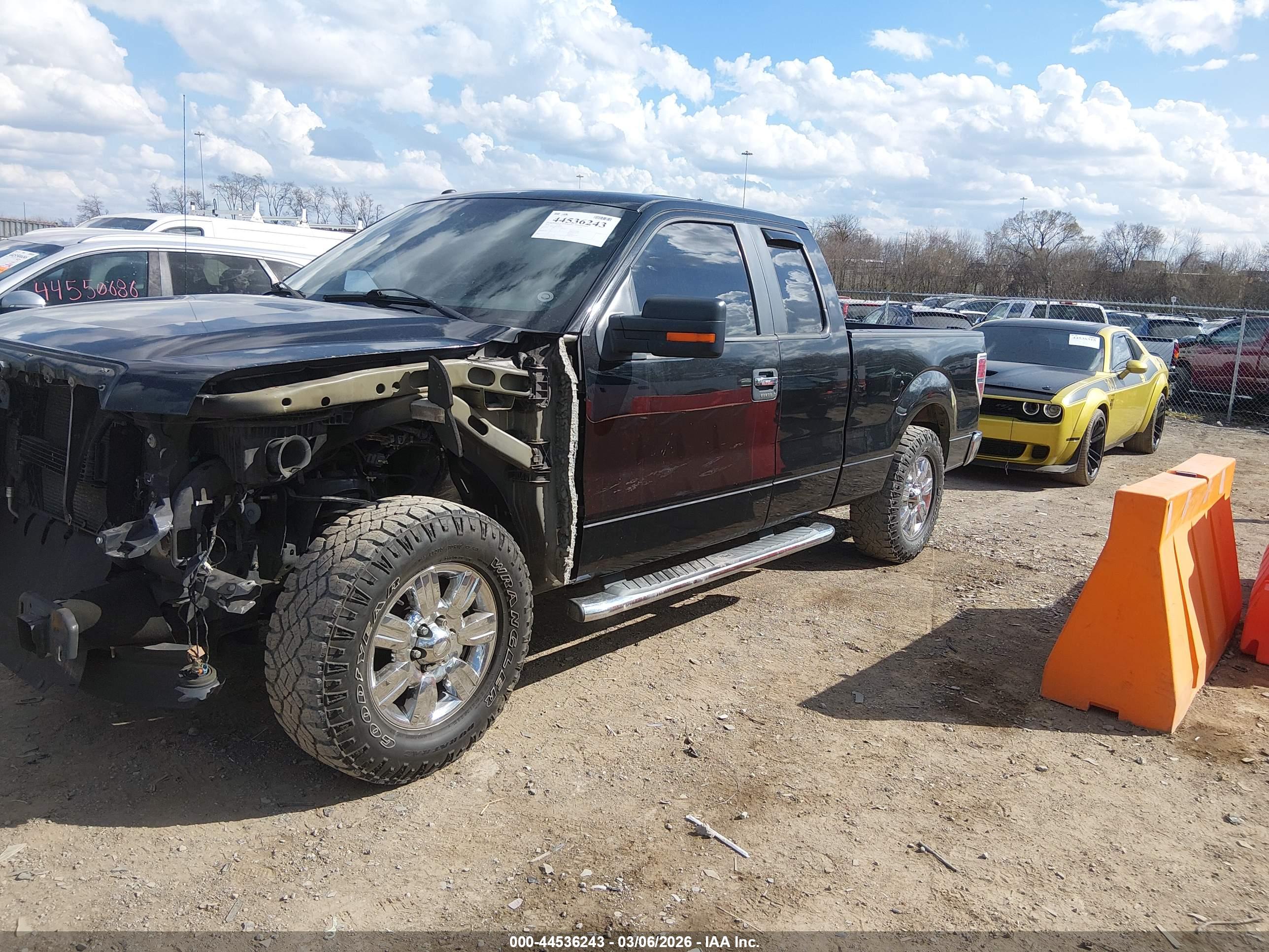 FORD F-150 image 2