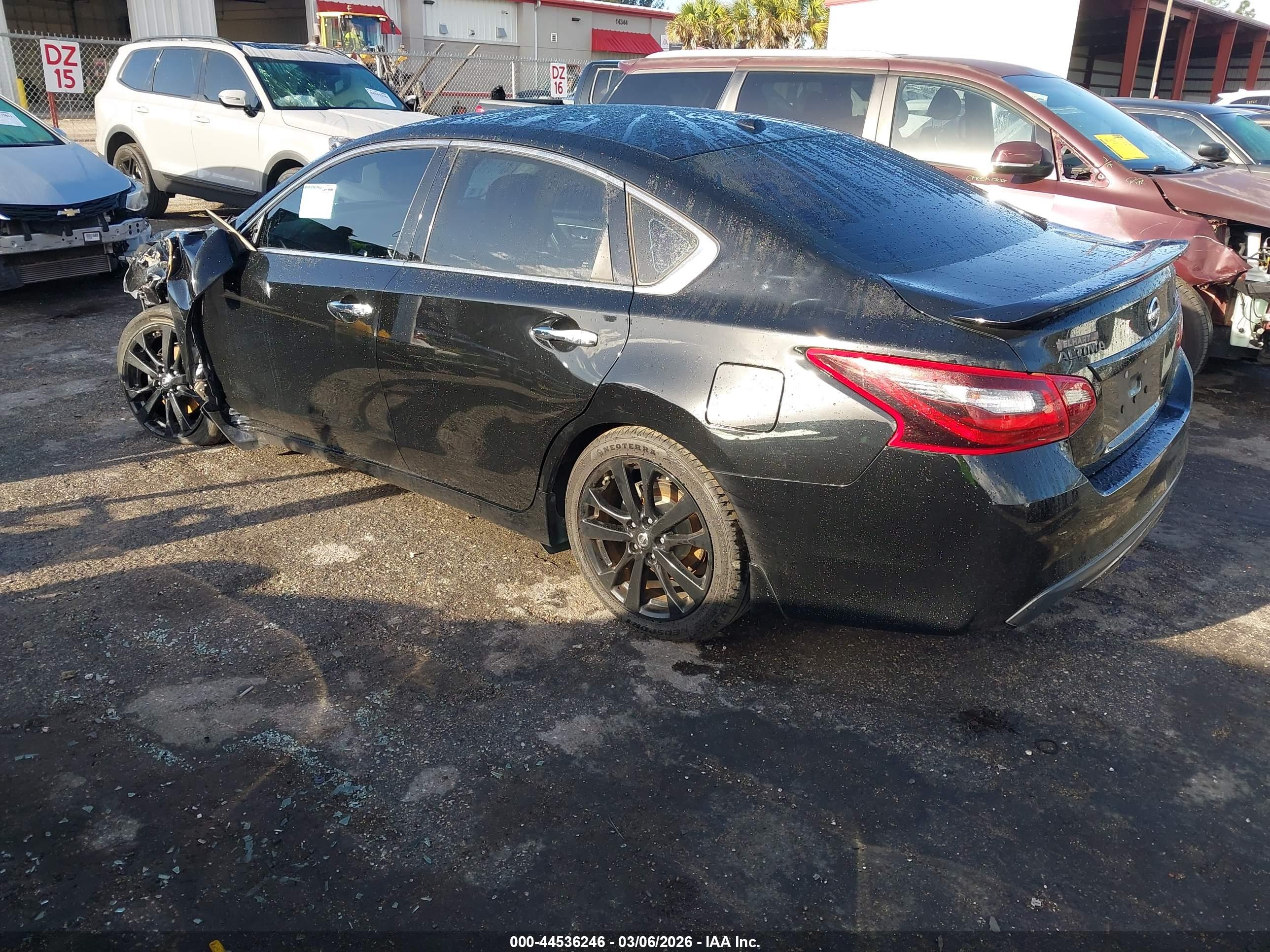 NISSAN ALTIMA image 3