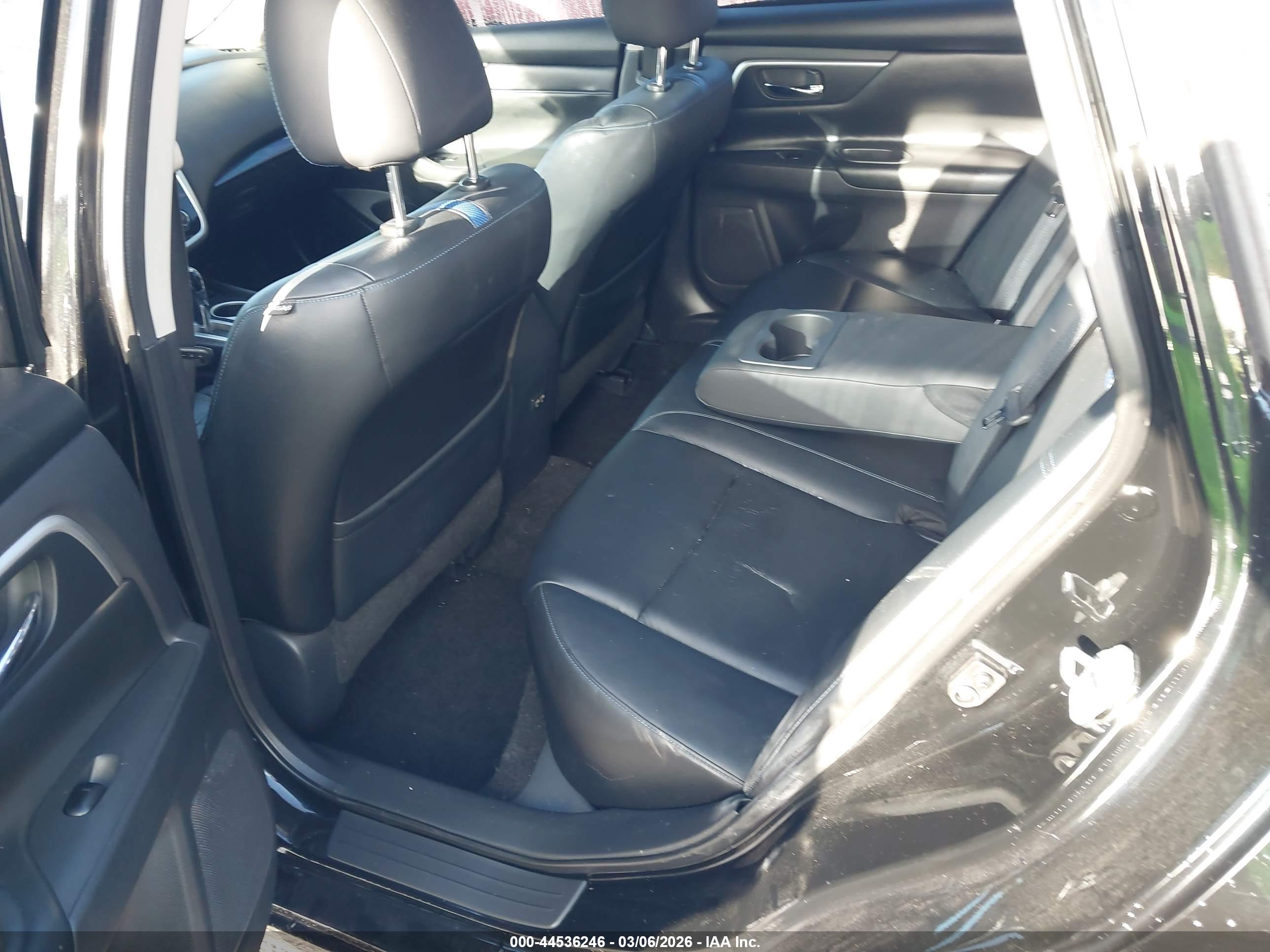 NISSAN ALTIMA image 8