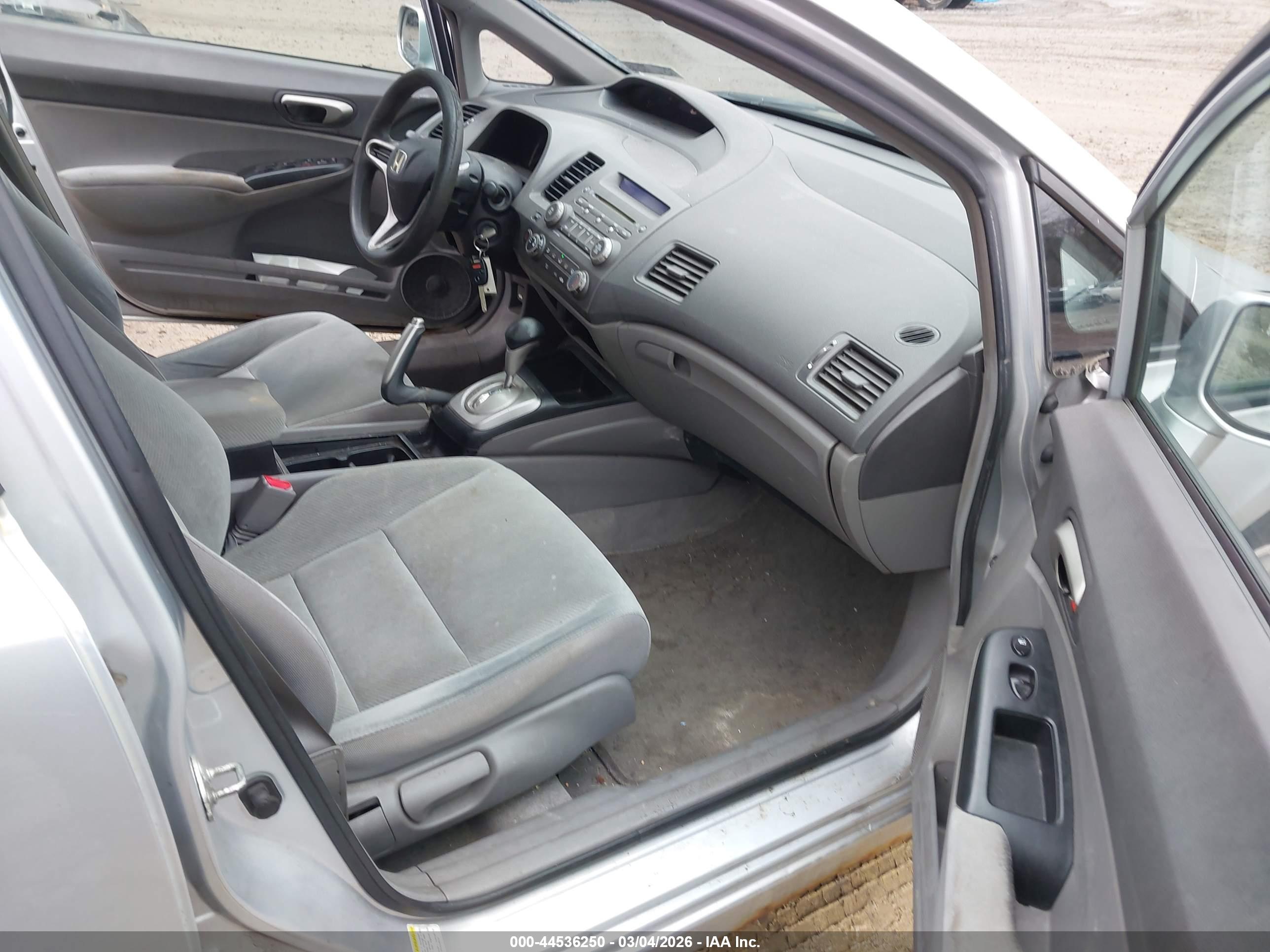 HONDA CIVIC image 5