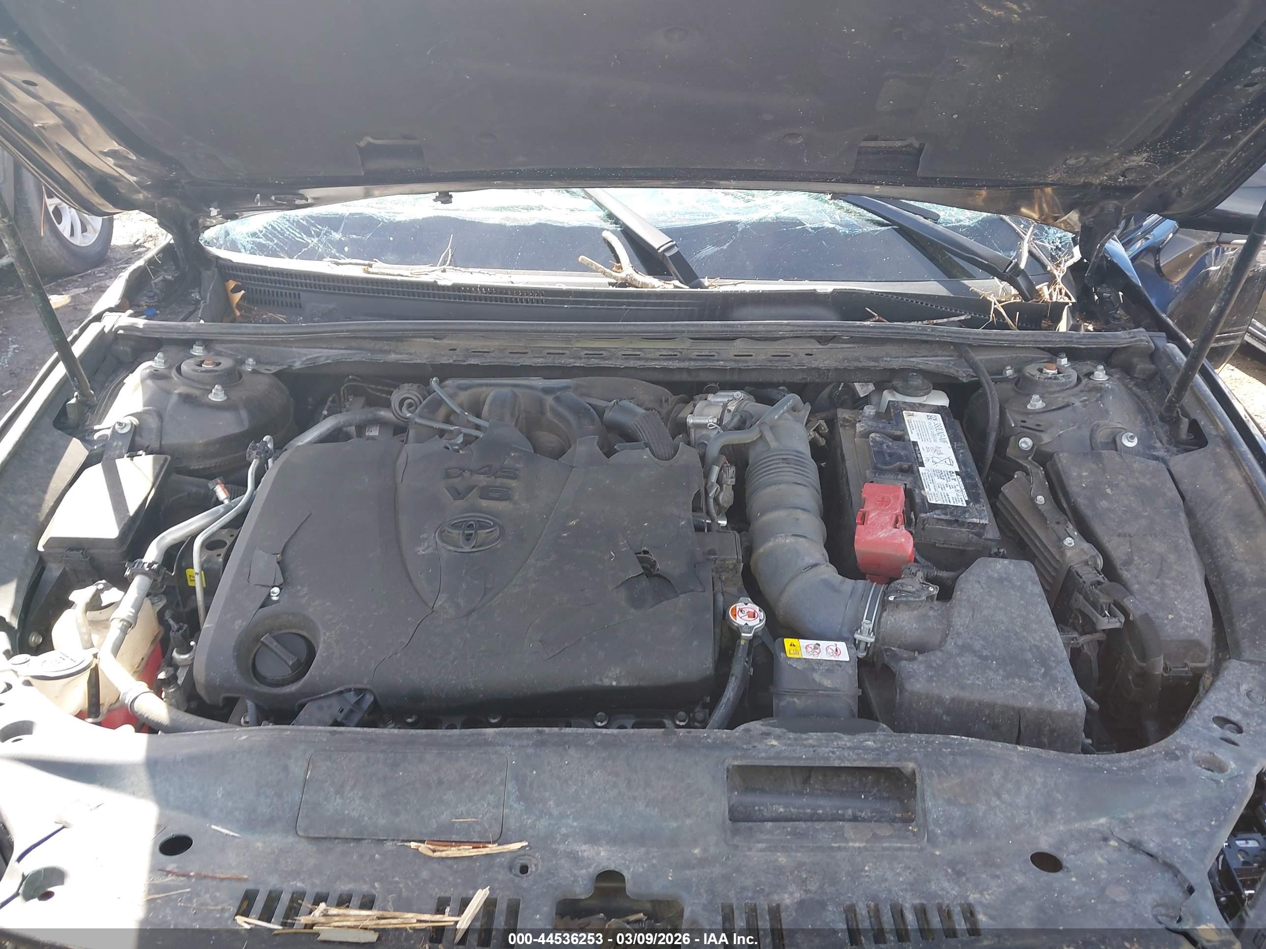 TOYOTA AVALON image 10