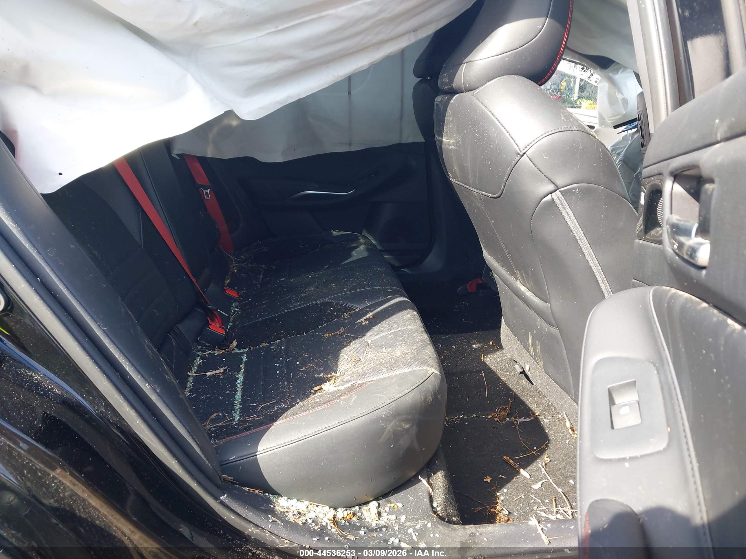 TOYOTA AVALON image 8