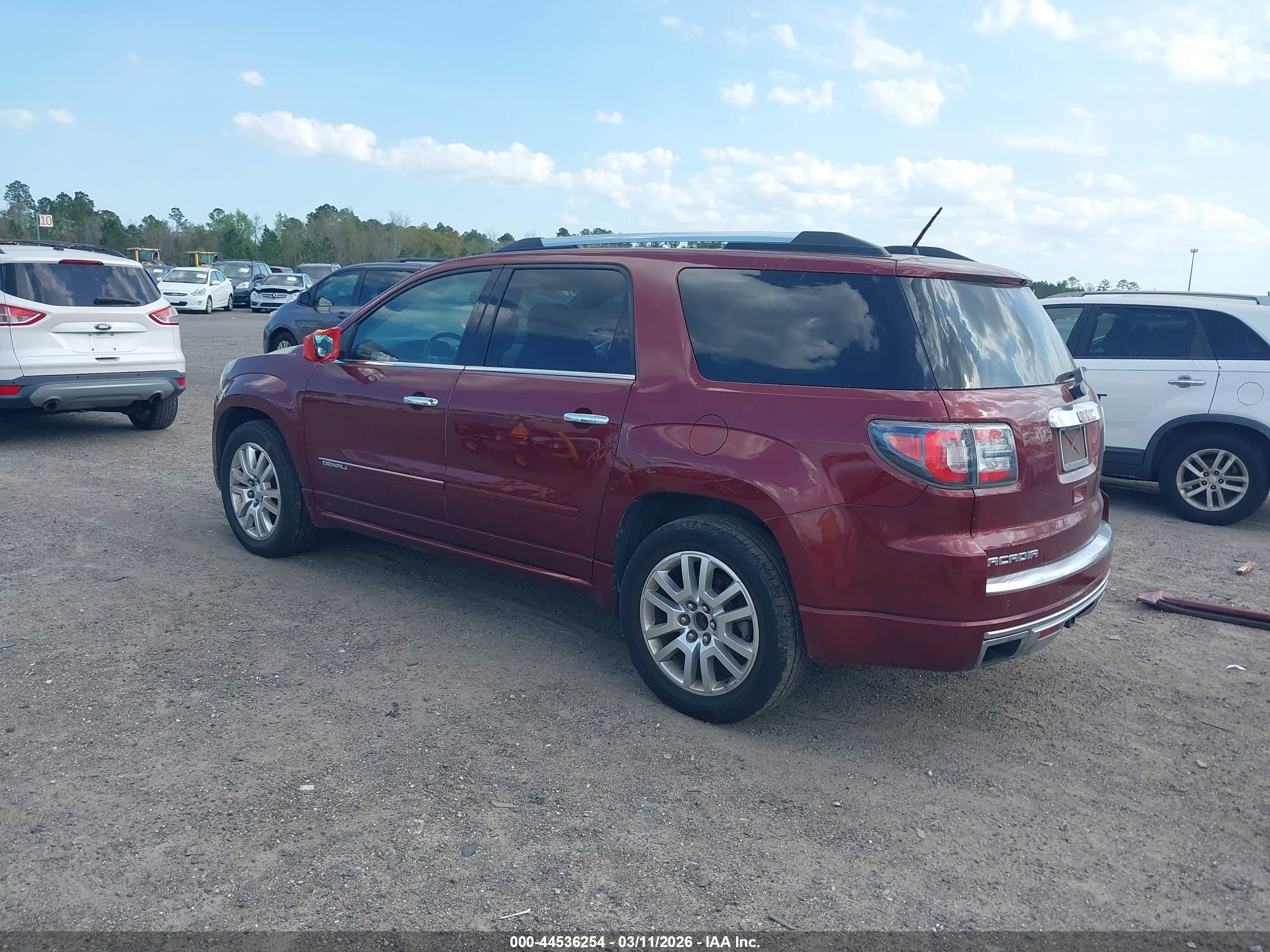 GMC ACADIA image 3