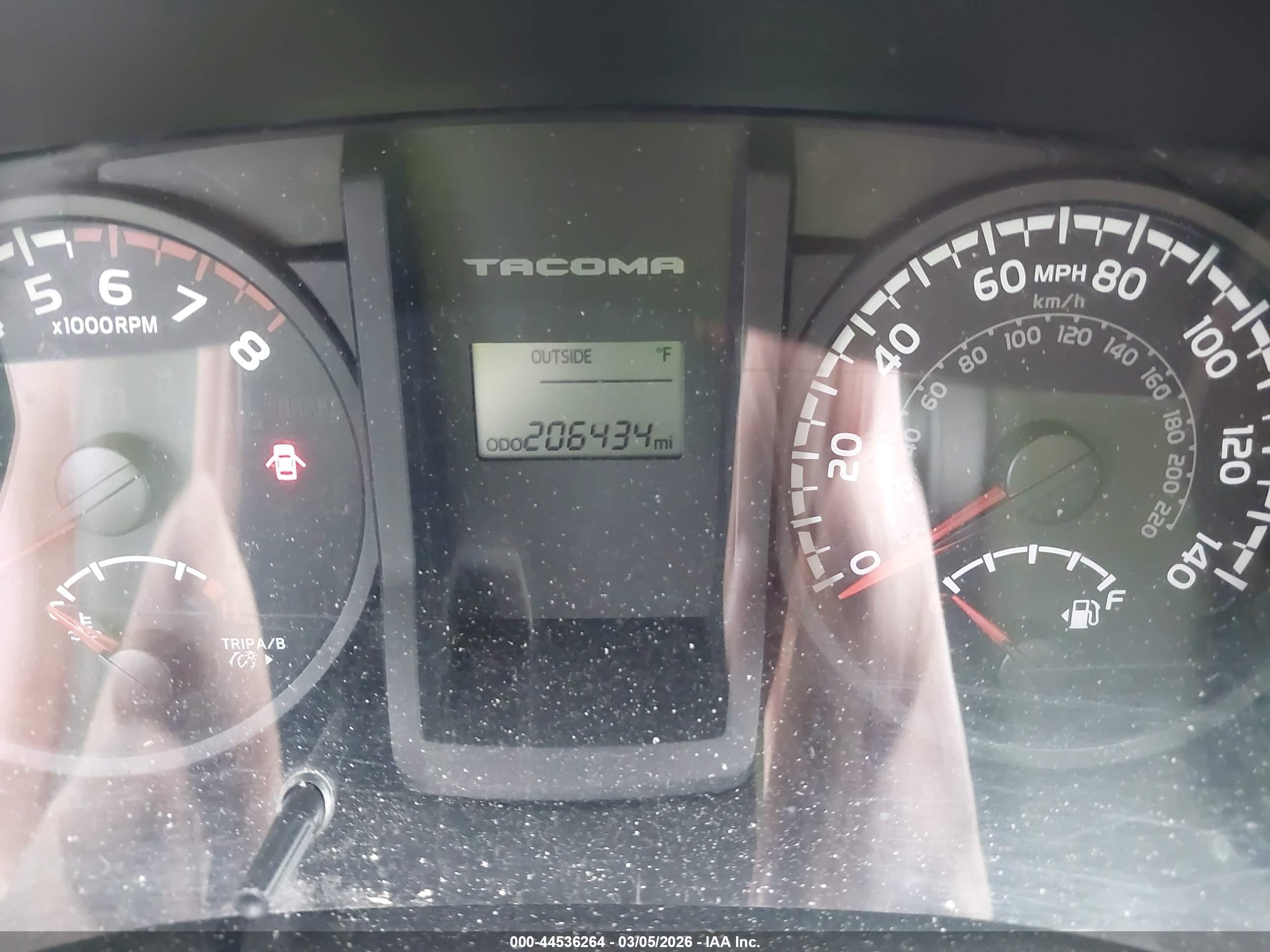 TOYOTA TACOMA image 7