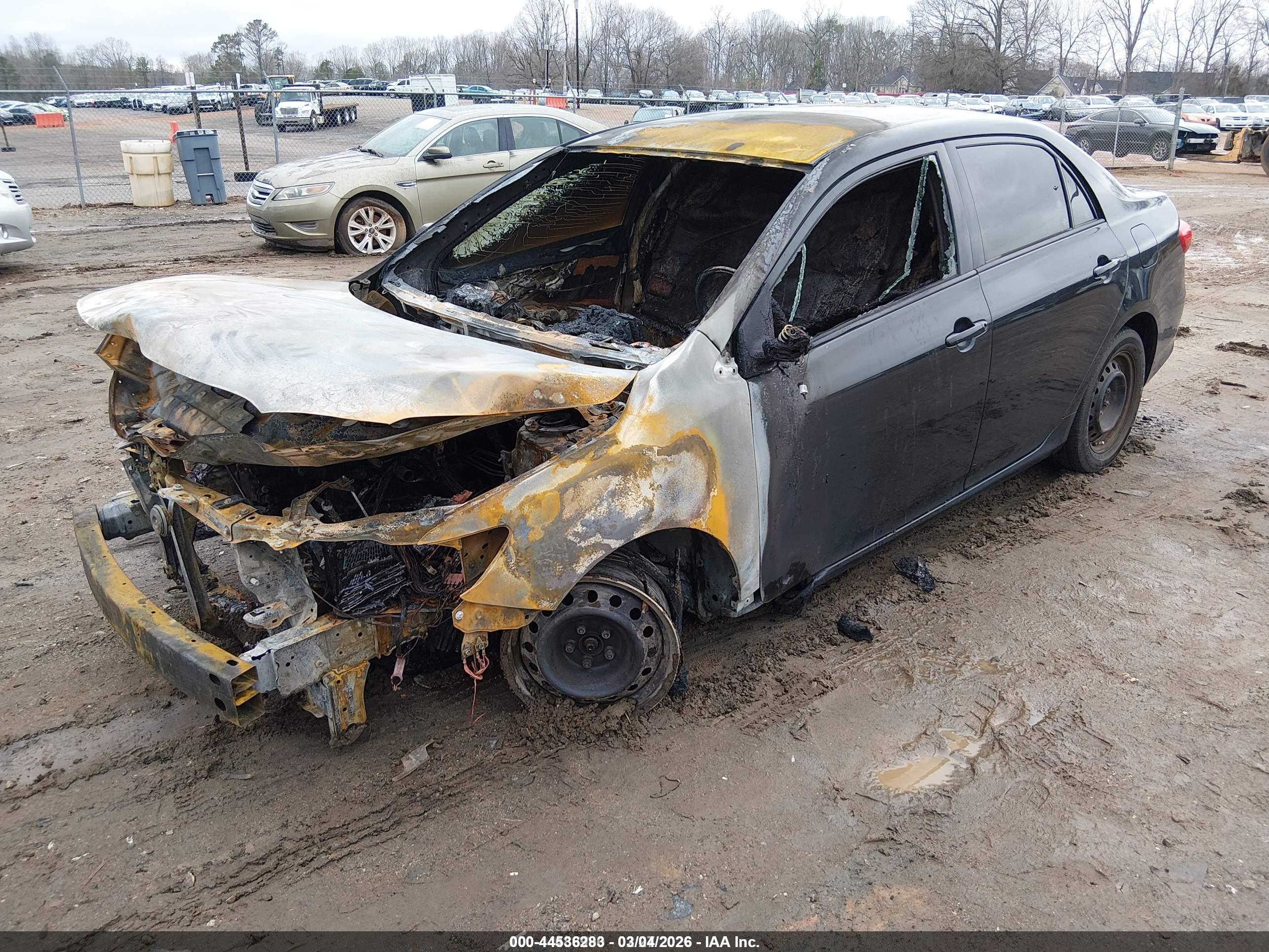 TOYOTA COROLLA image 2