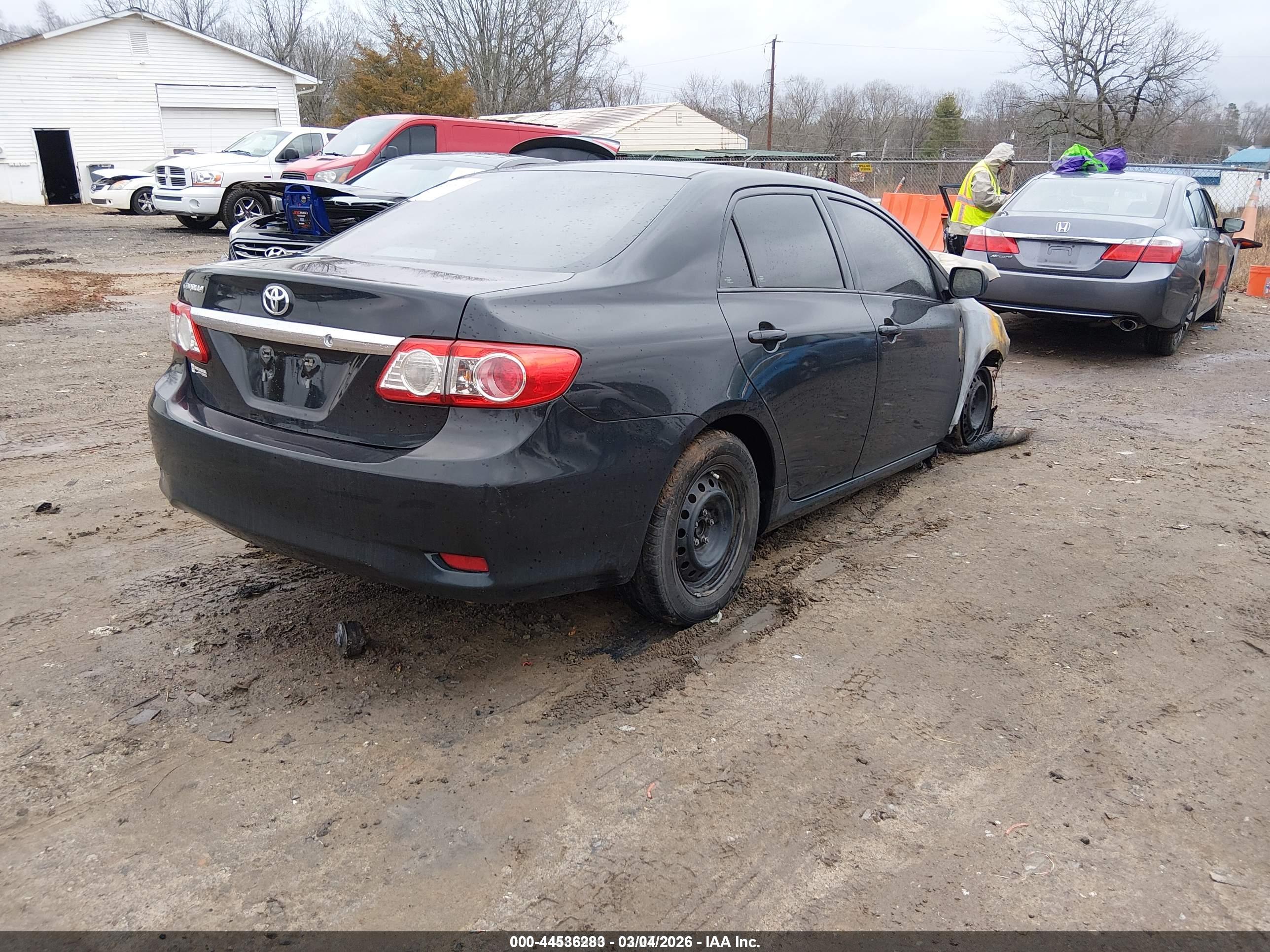 TOYOTA COROLLA image 4