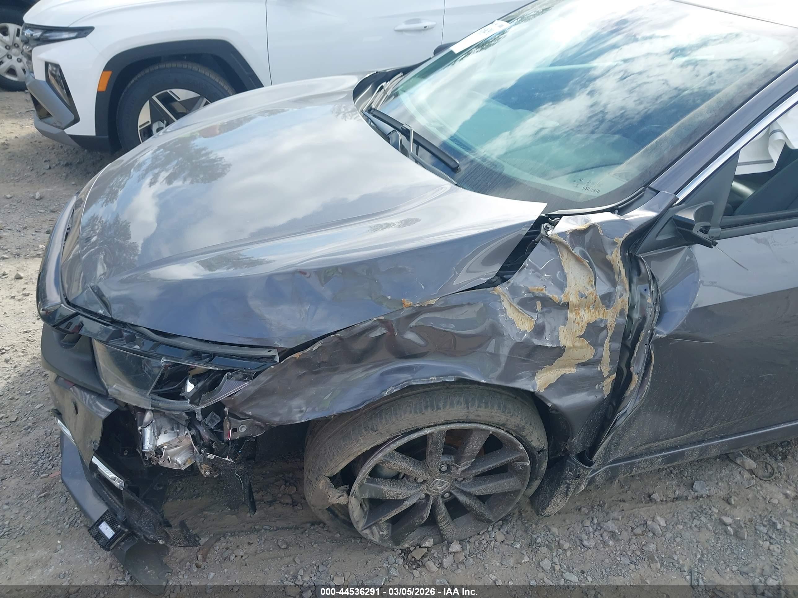 HONDA CIVIC image 6