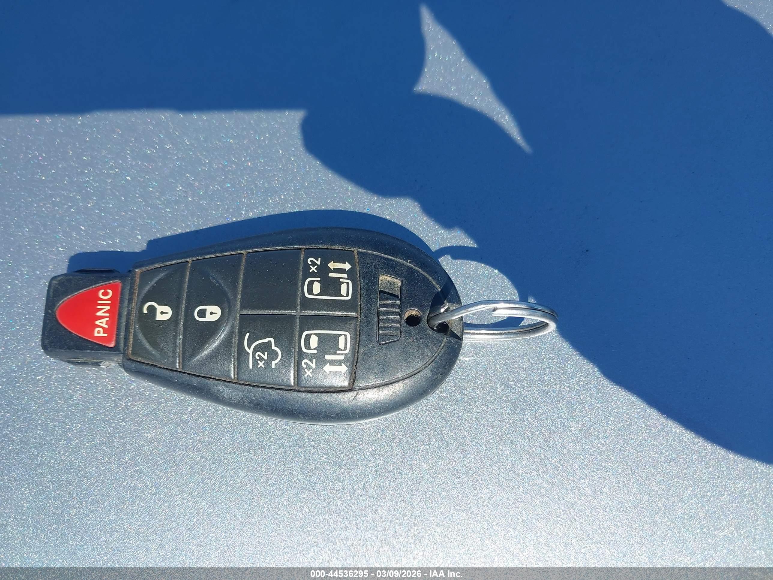 CHRYSLER TOWN image 11