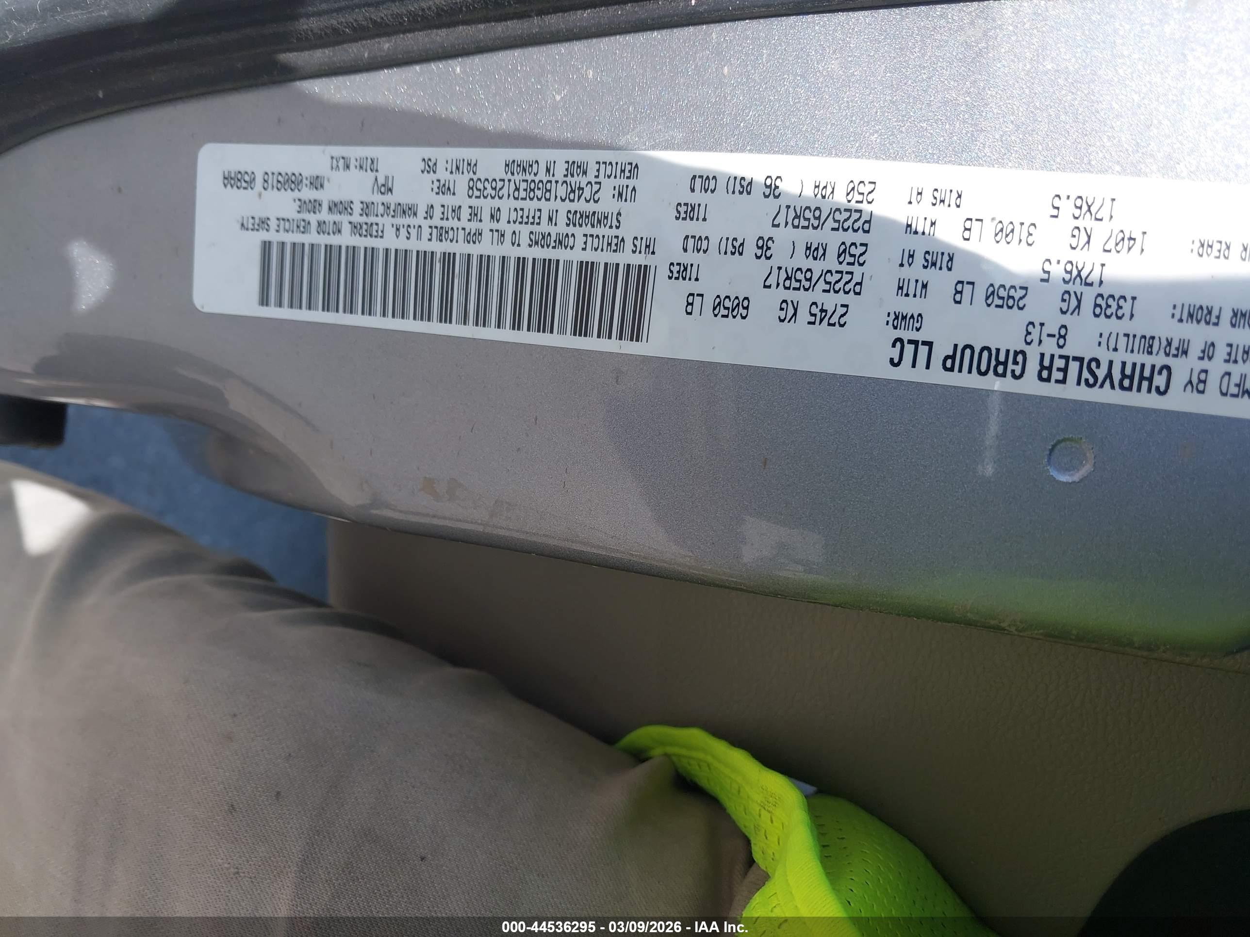 CHRYSLER TOWN image 9