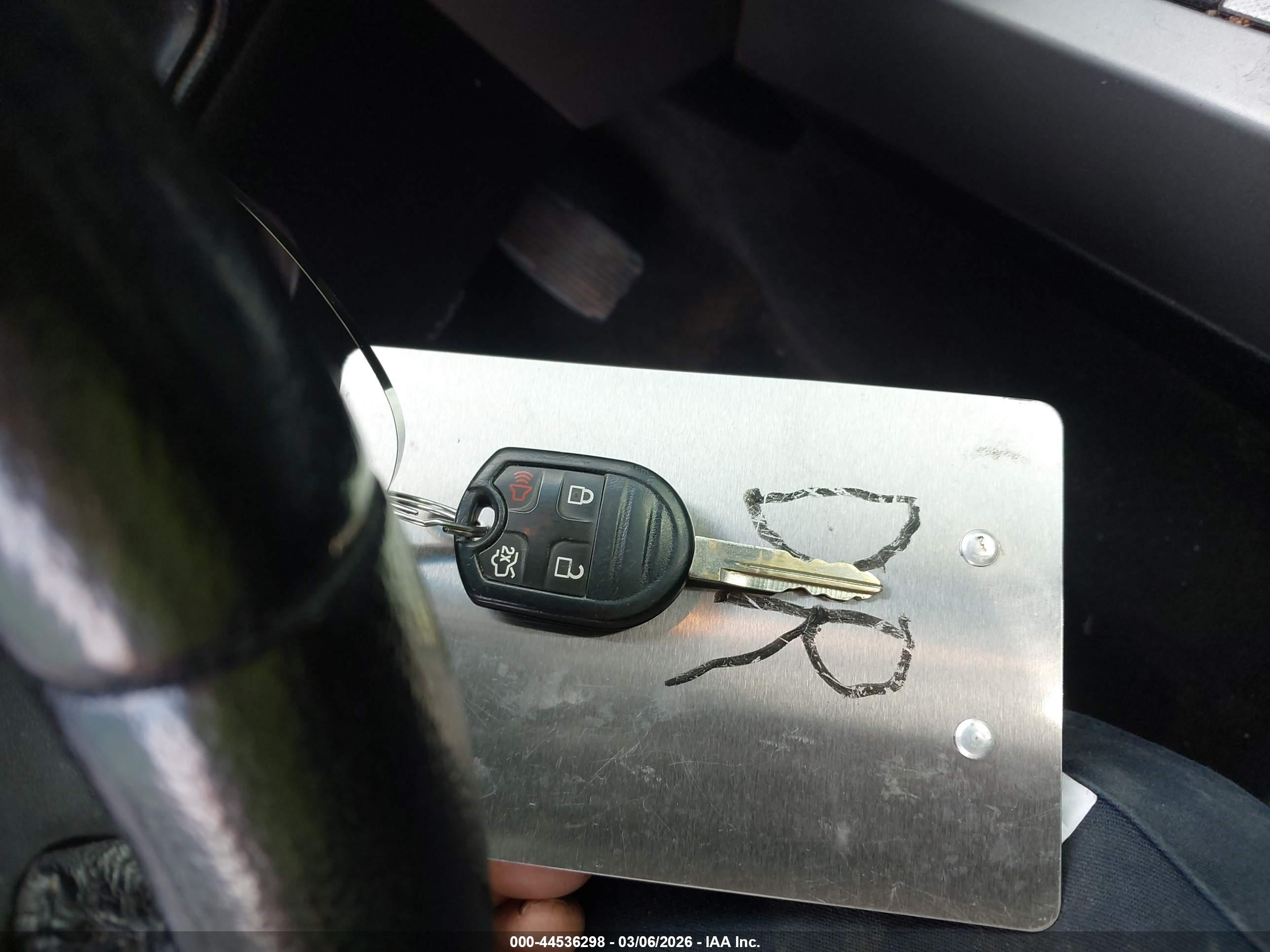 FORD EXPEDITION image 11