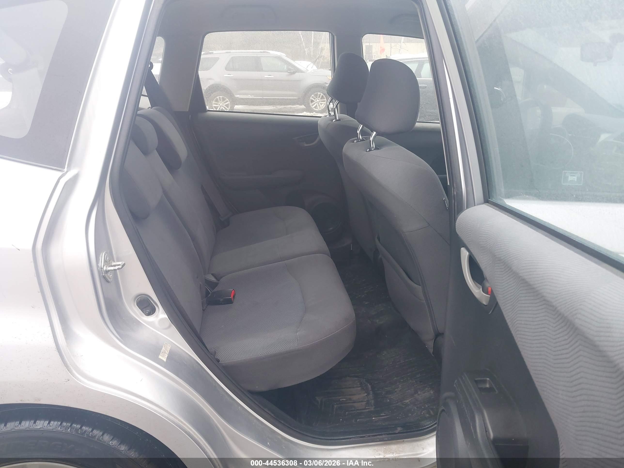HONDA FIT image 8