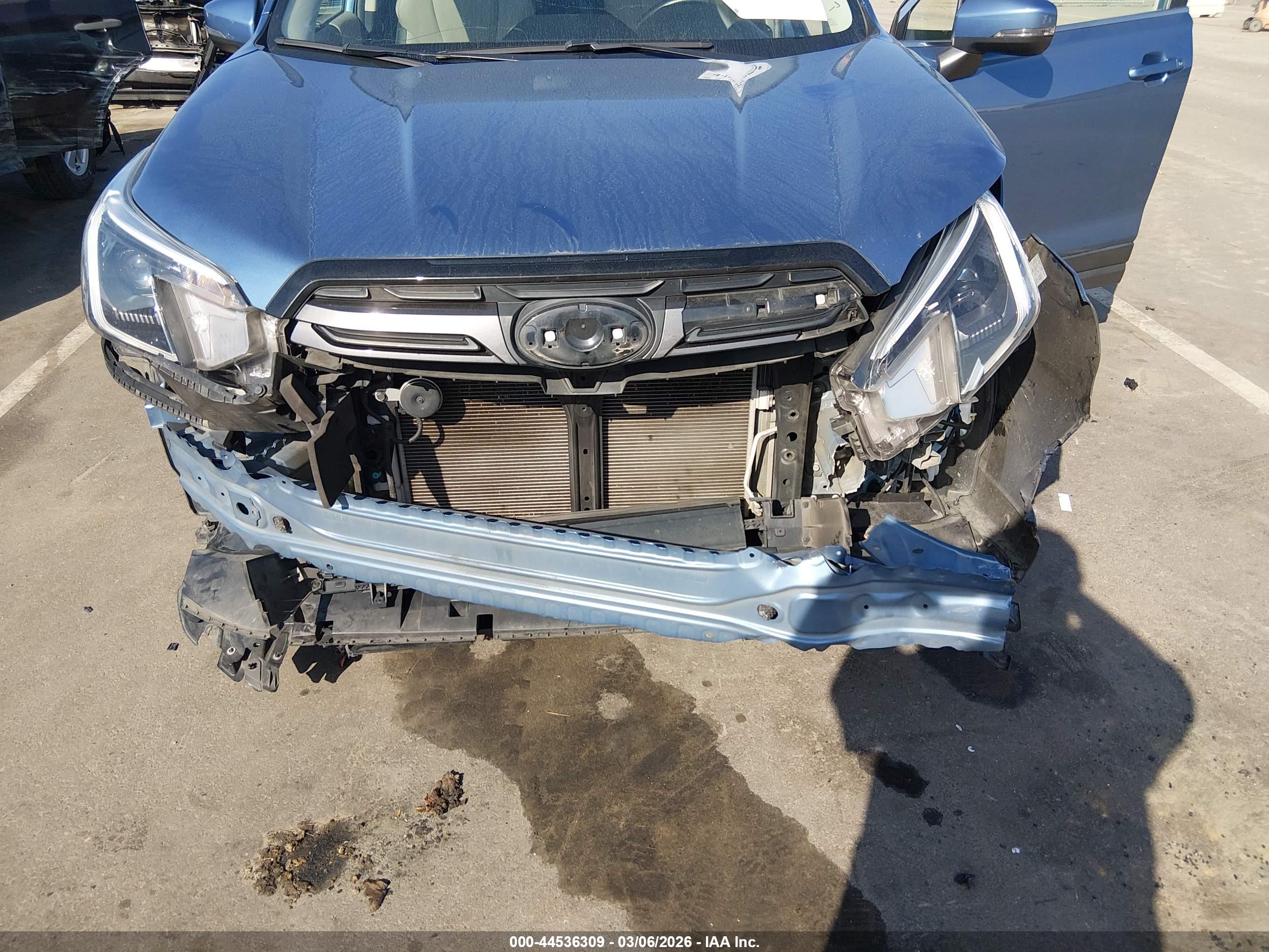 SUBARU FORESTER image 6