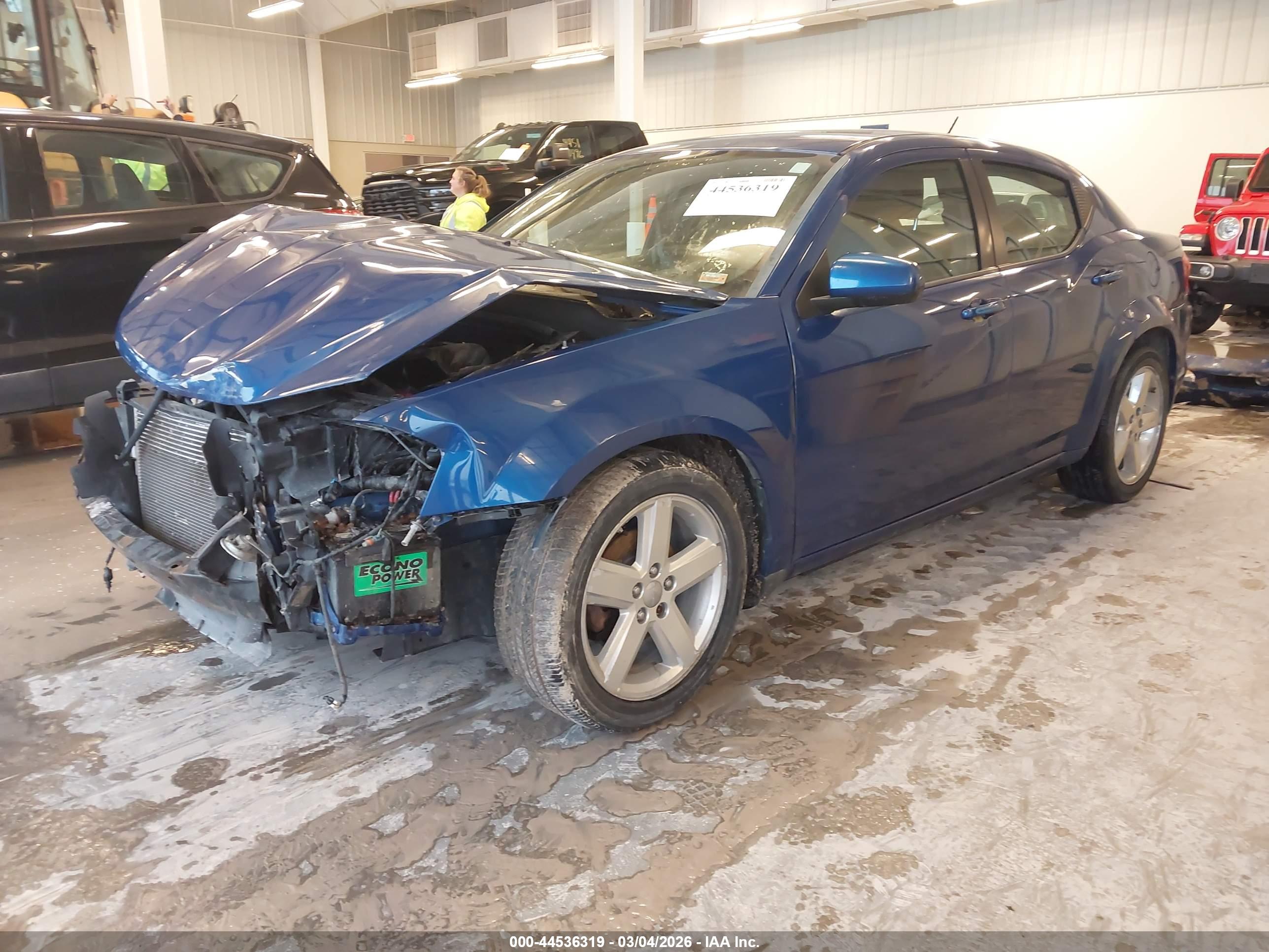 DODGE AVENGER image 2