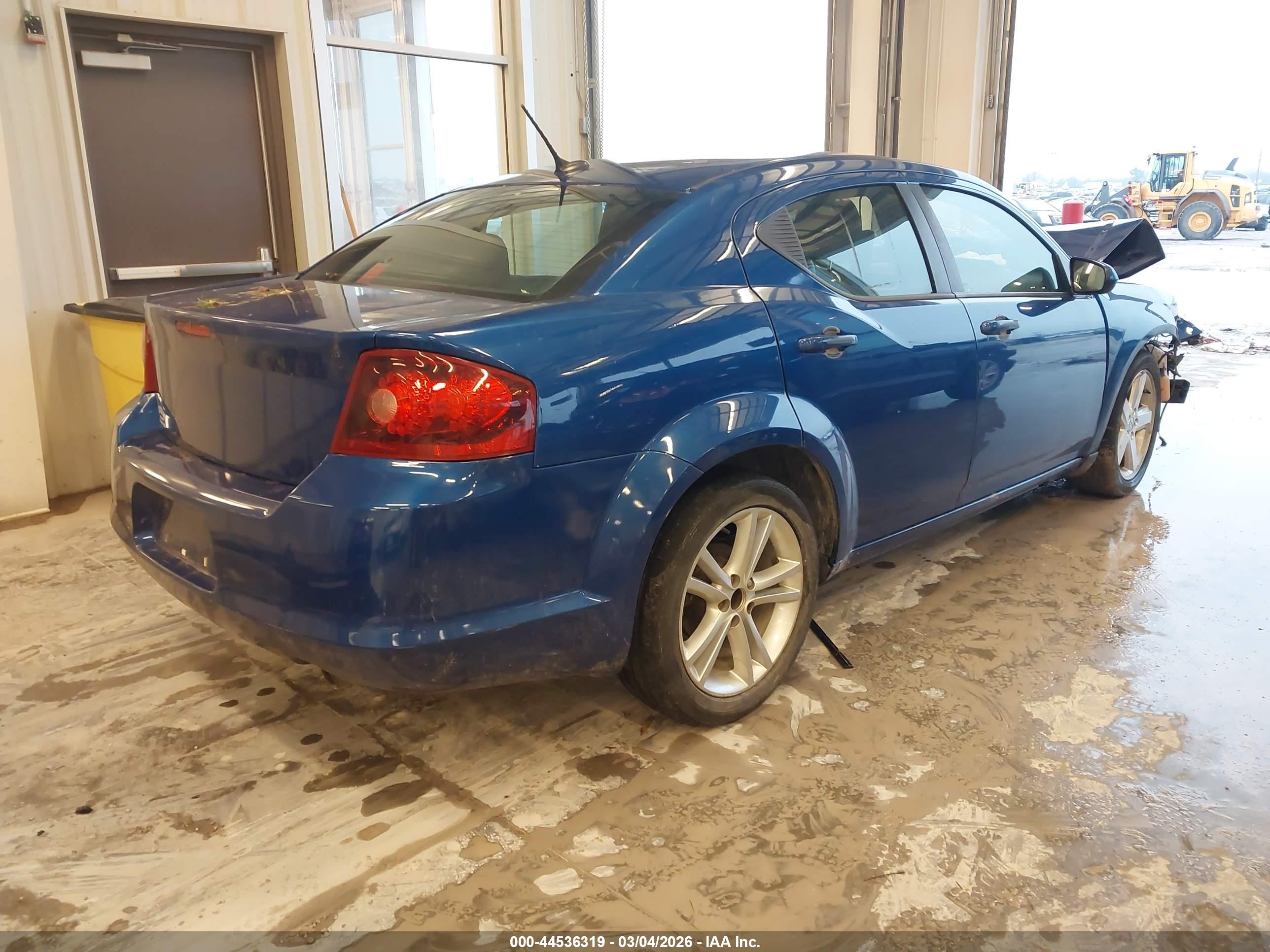 DODGE AVENGER image 4