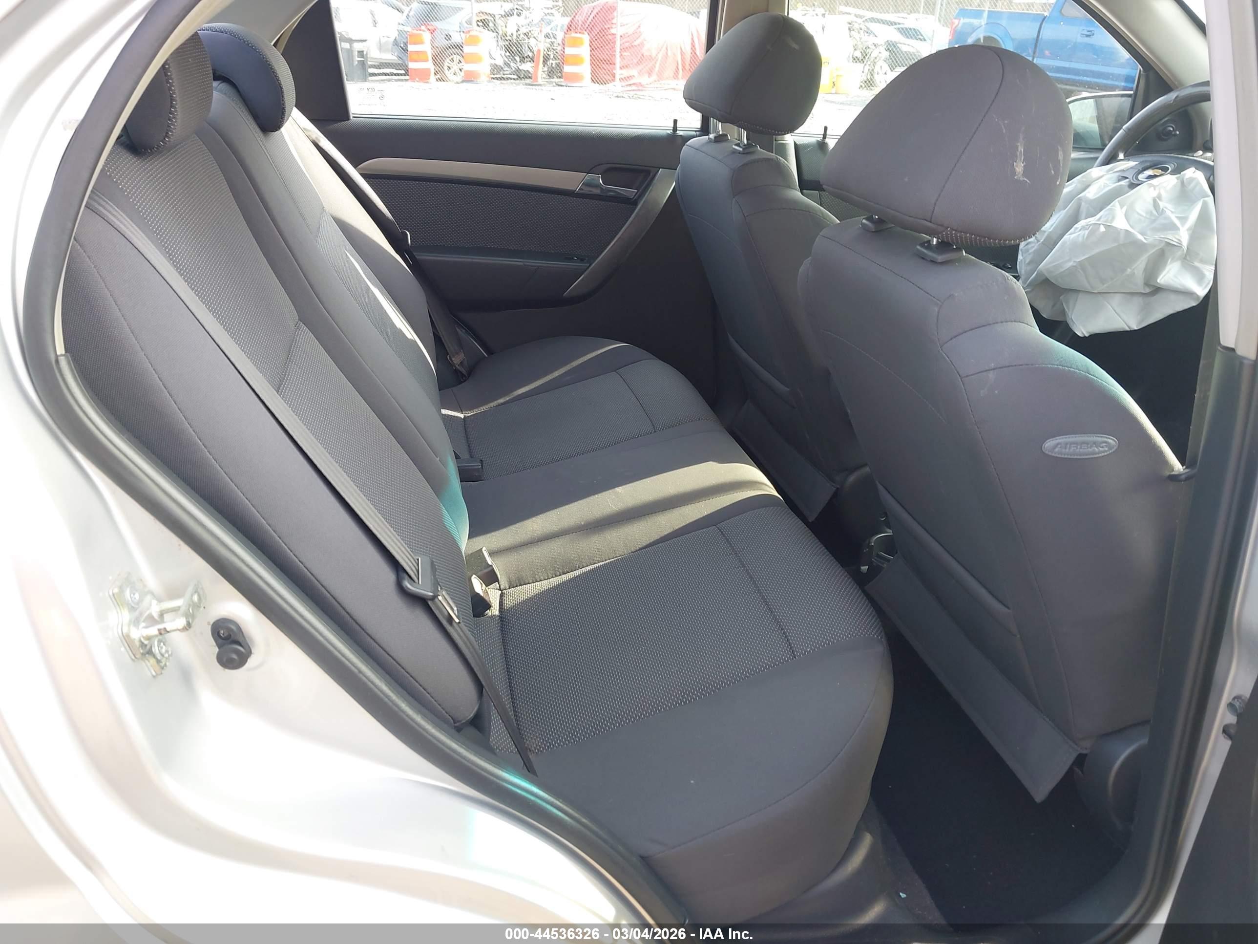 CHEVROLET AVEO image 8