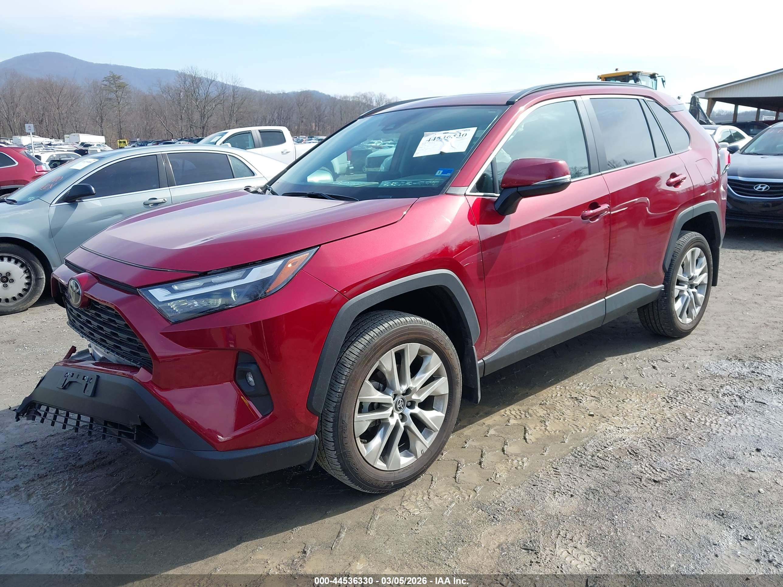 TOYOTA RAV4 image 2
