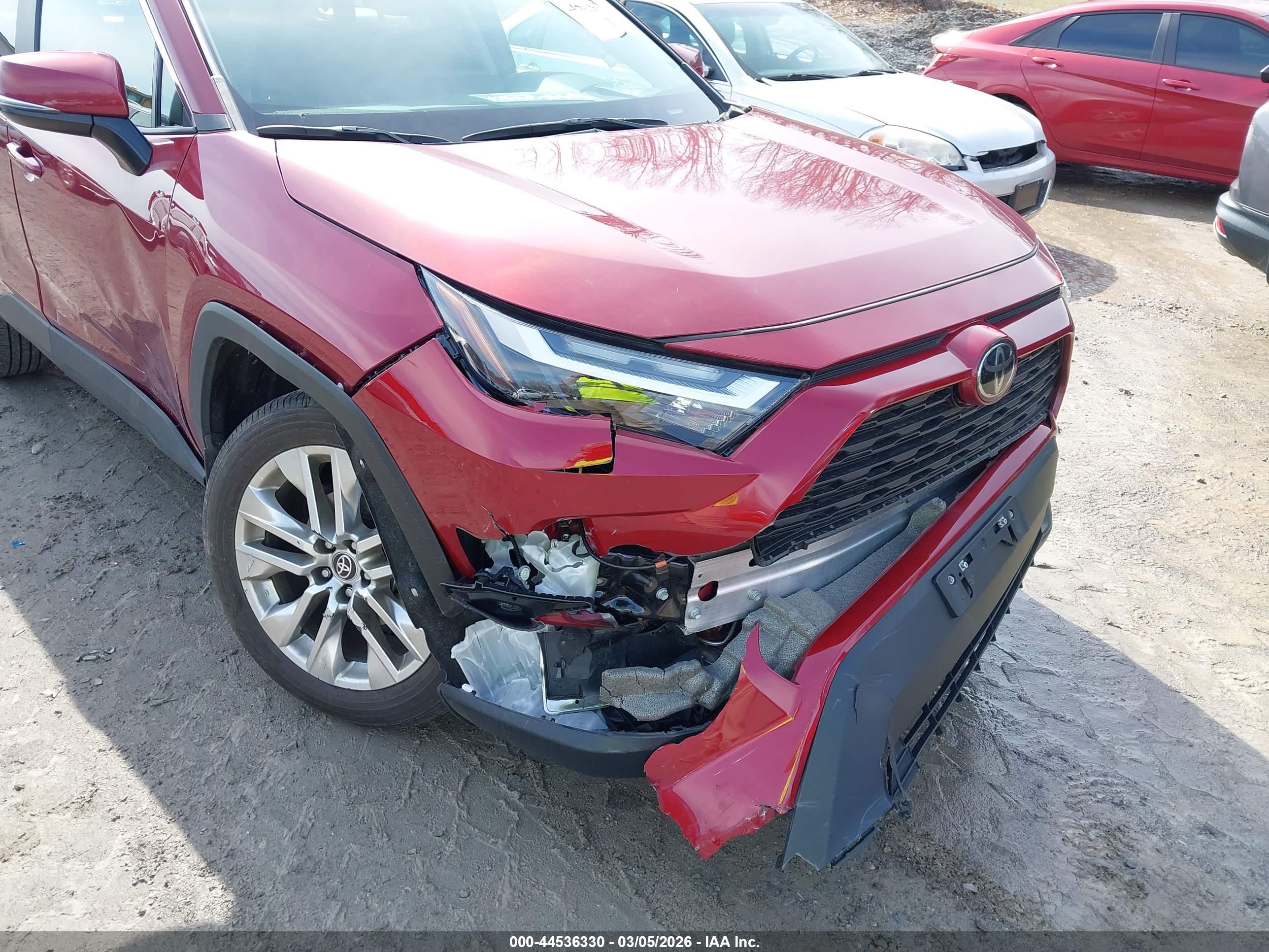 TOYOTA RAV4 image 6