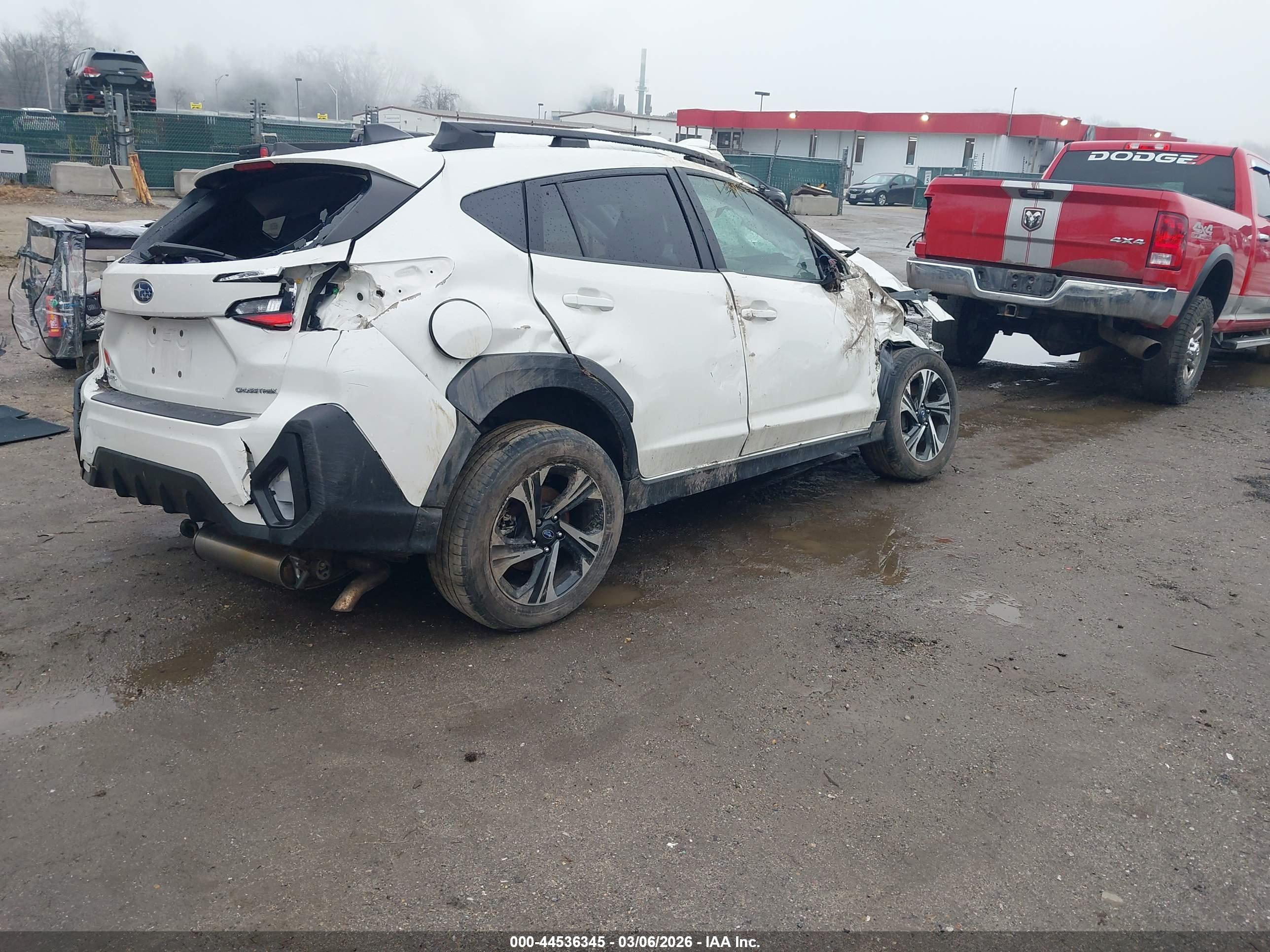 SUBARU CROSSTREK image 4