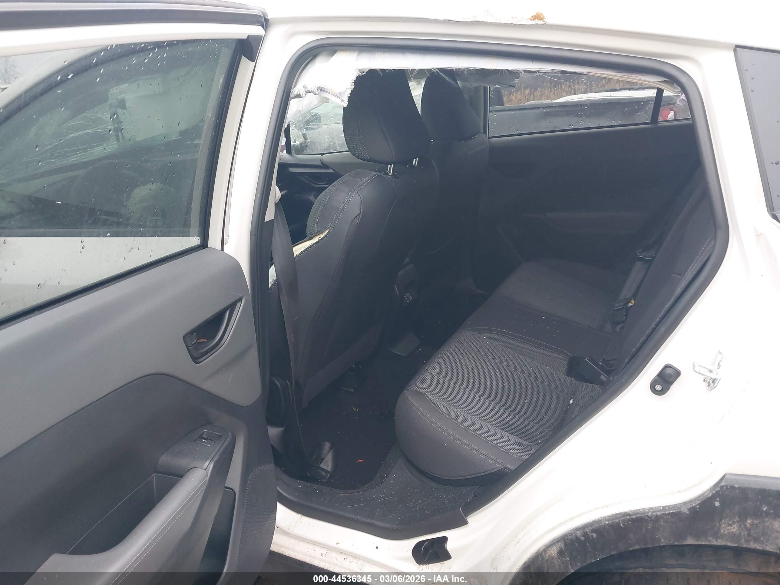 SUBARU CROSSTREK image 8