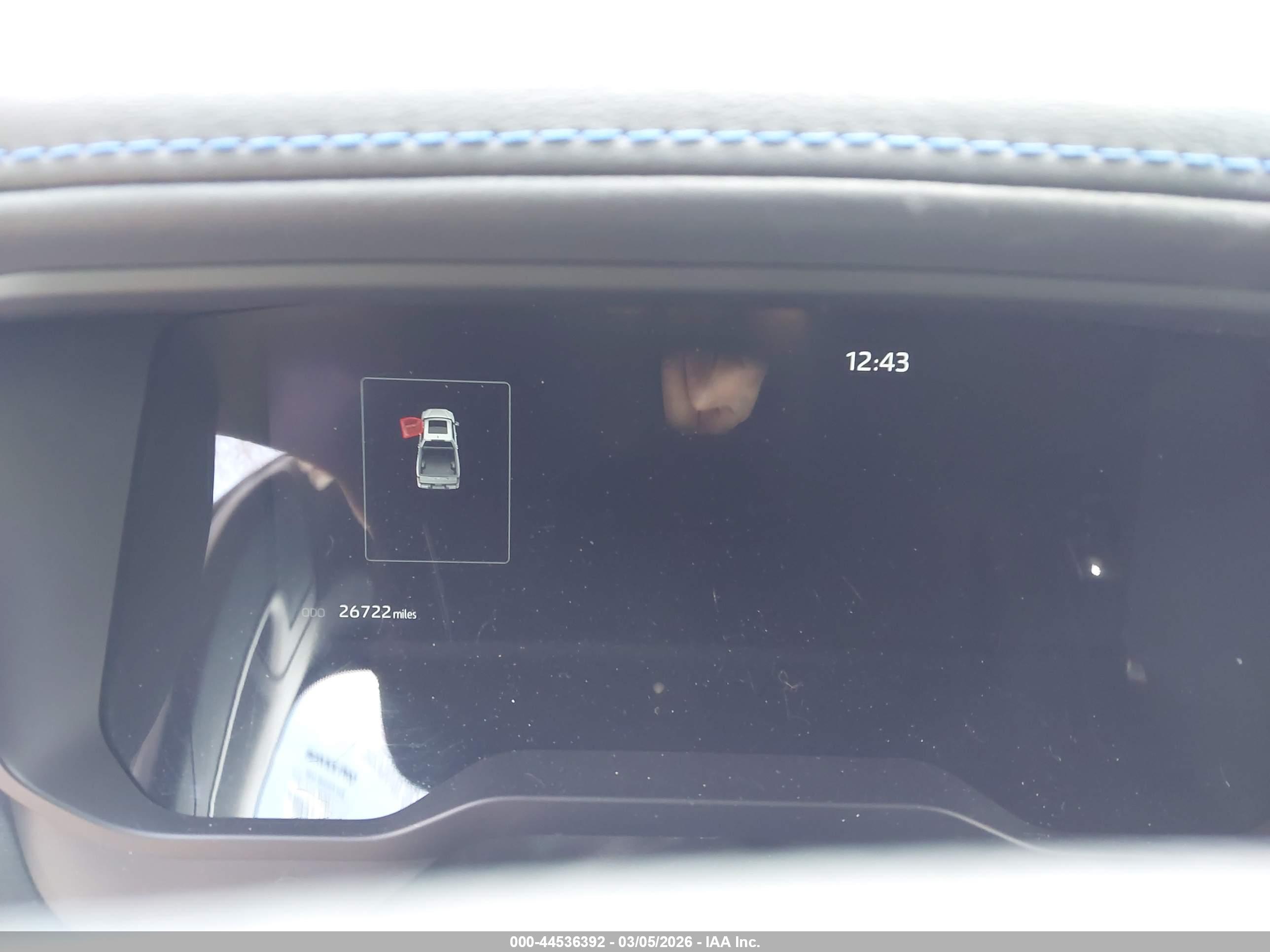 TOYOTA TUNDRA image 7
