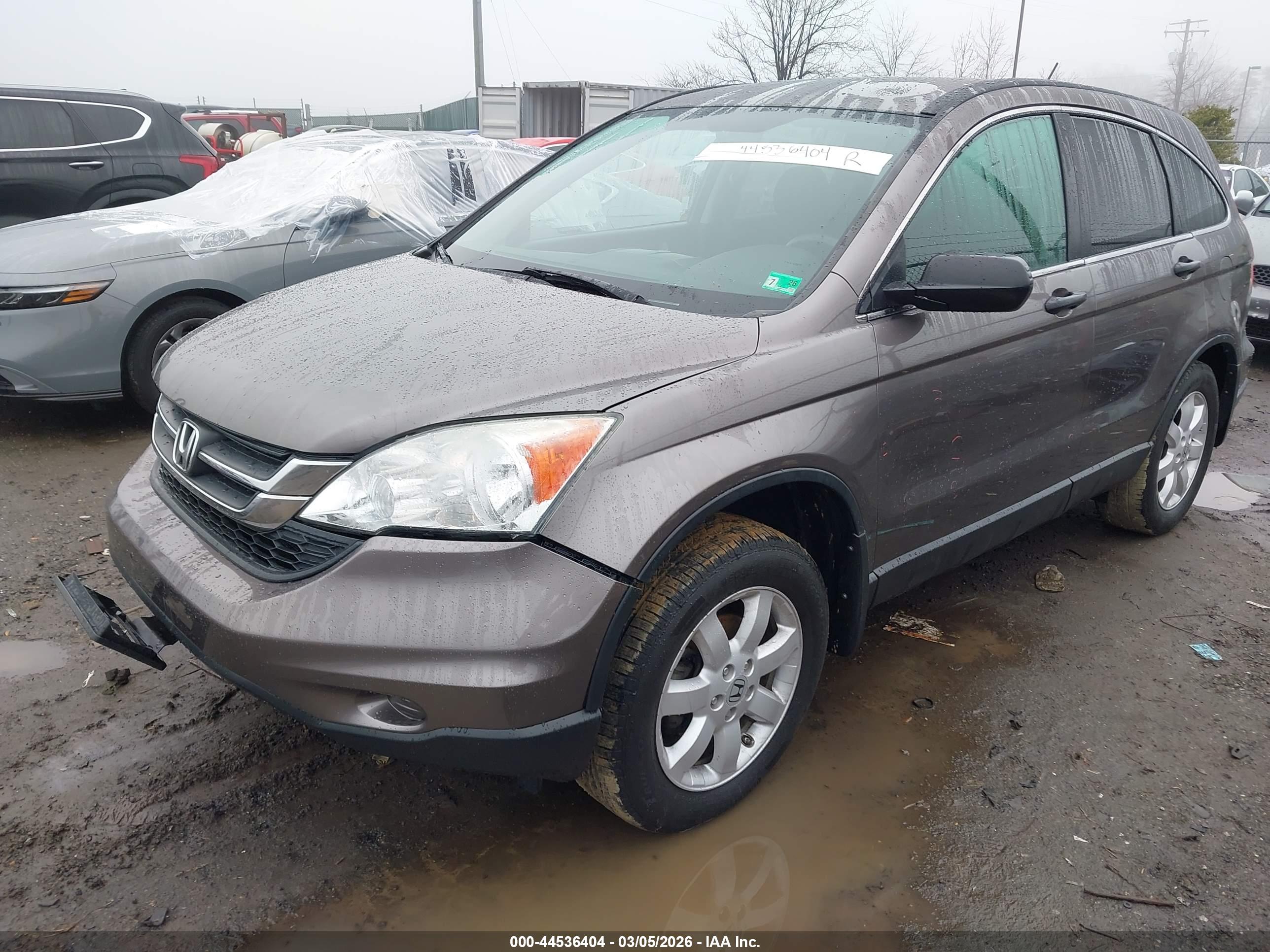 HONDA CR-V image 2