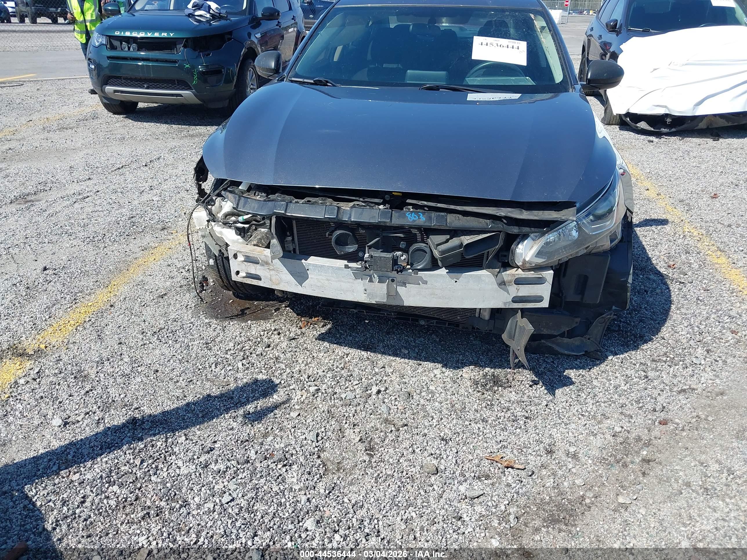 NISSAN ALTIMA image 6