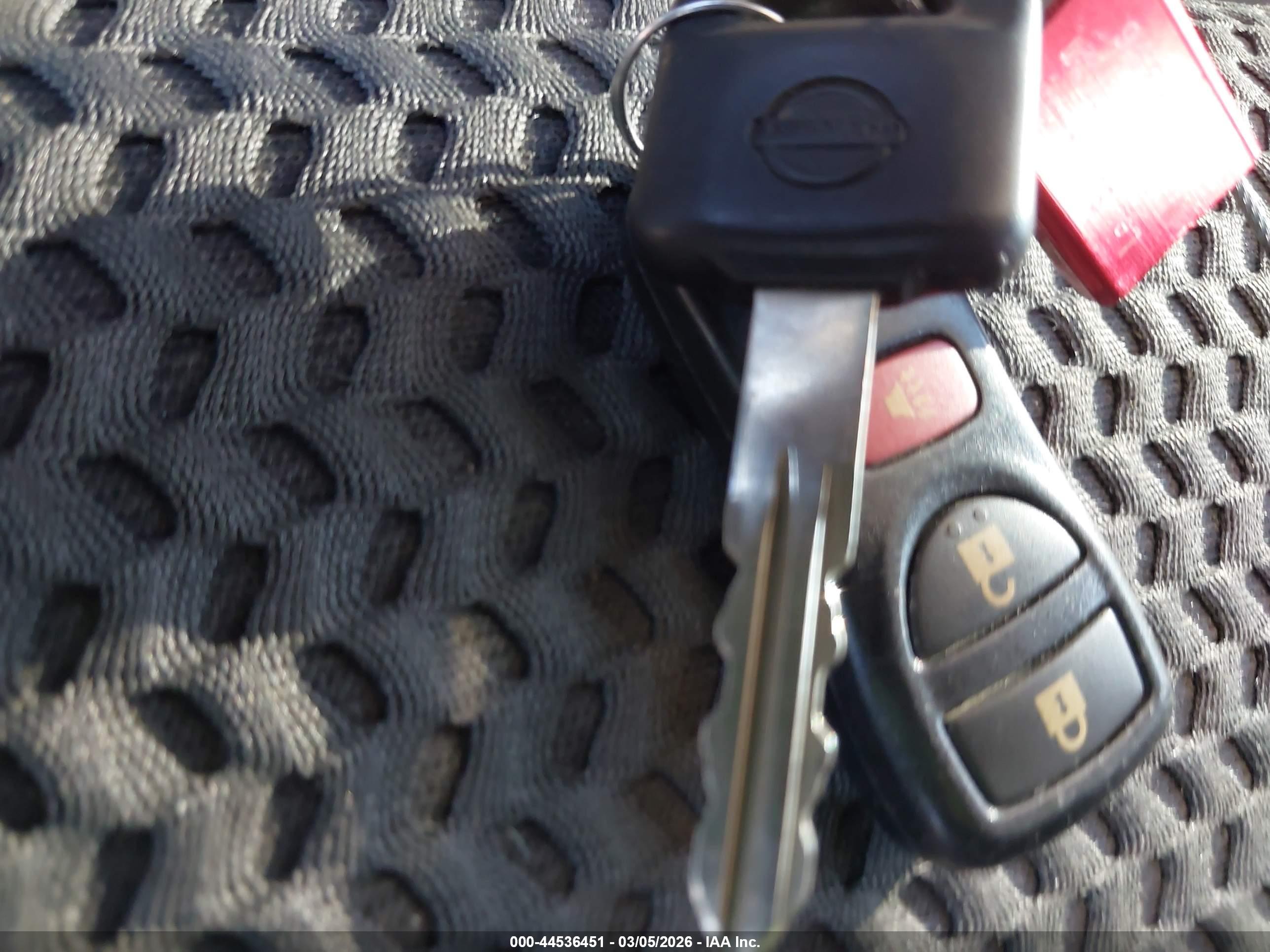 NISSAN FRONTIER image 11